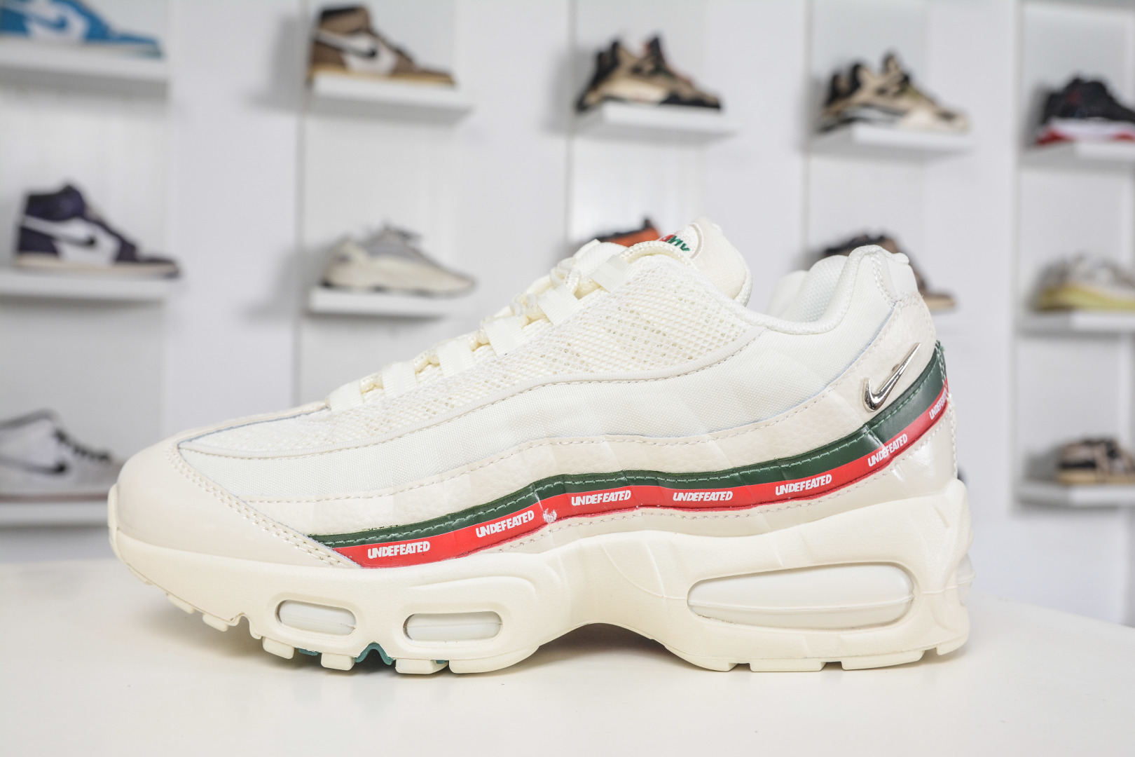 240 Undefeated x Nike Air Max 95 SP 联名款 复古减震气垫跑鞋 IB4453-100-Chinese UA Cheap High Quatity Brand Clothes Bags handbags Sneakers wholesale wholesaler seller from China Factory suppliers Fashion Clothing Shoes best Quality Beautiful Price 240 Undefeated x Nike Air Max 95 SP 联名款 复古减震气垫跑鞋 IB4453-100