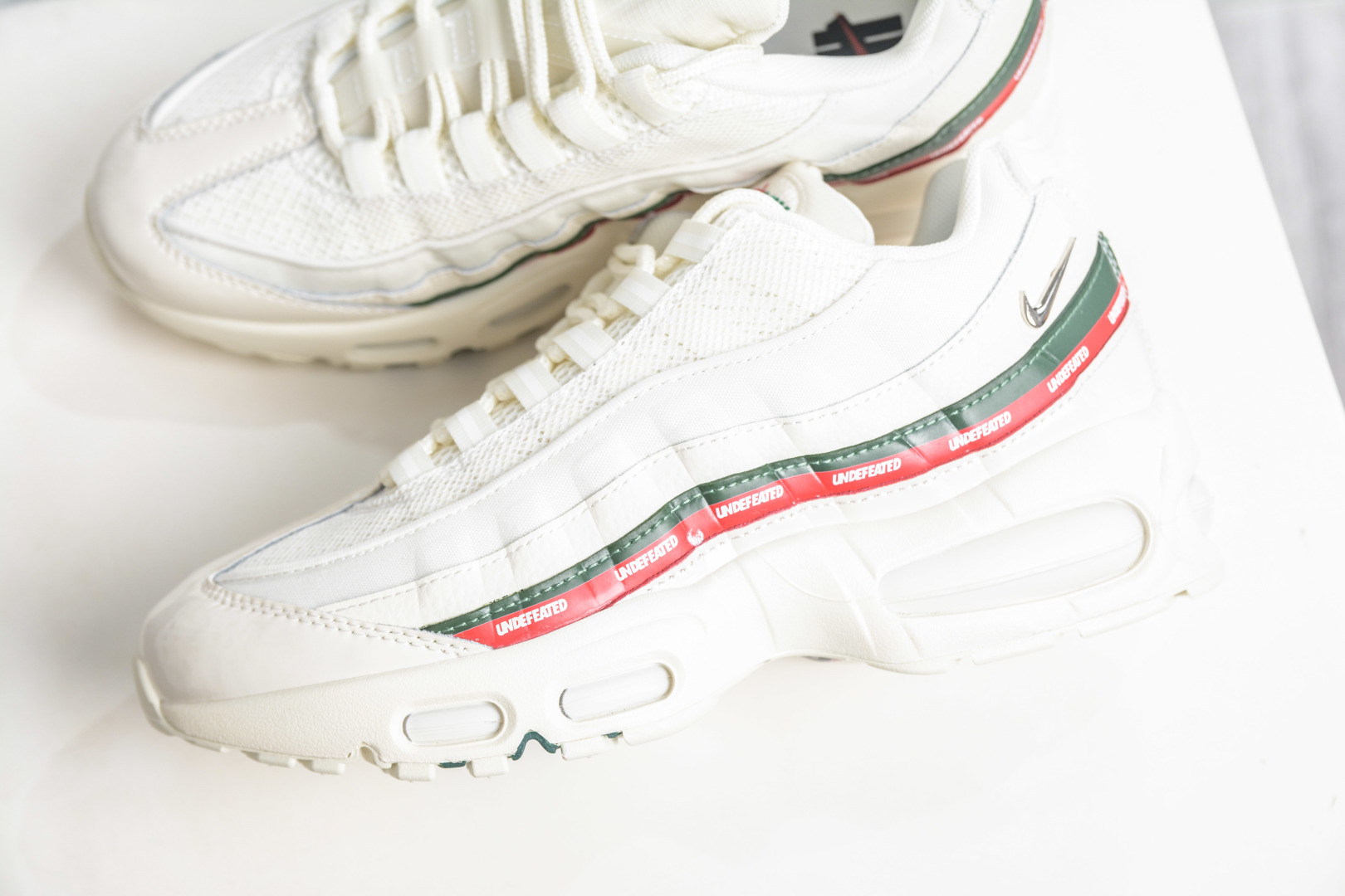 240 Undefeated x Nike Air Max 95 SP 联名款 复古减震气垫跑鞋 IB4453-100-Chinese UA Cheap High Quatity Brand Clothes Bags handbags Sneakers wholesale wholesaler seller from China Factory suppliers Fashion Clothing Shoes best Quality Beautiful Price 240 Undefeated x Nike Air Max 95 SP 联名款 复古减震气垫跑鞋 IB4453-100