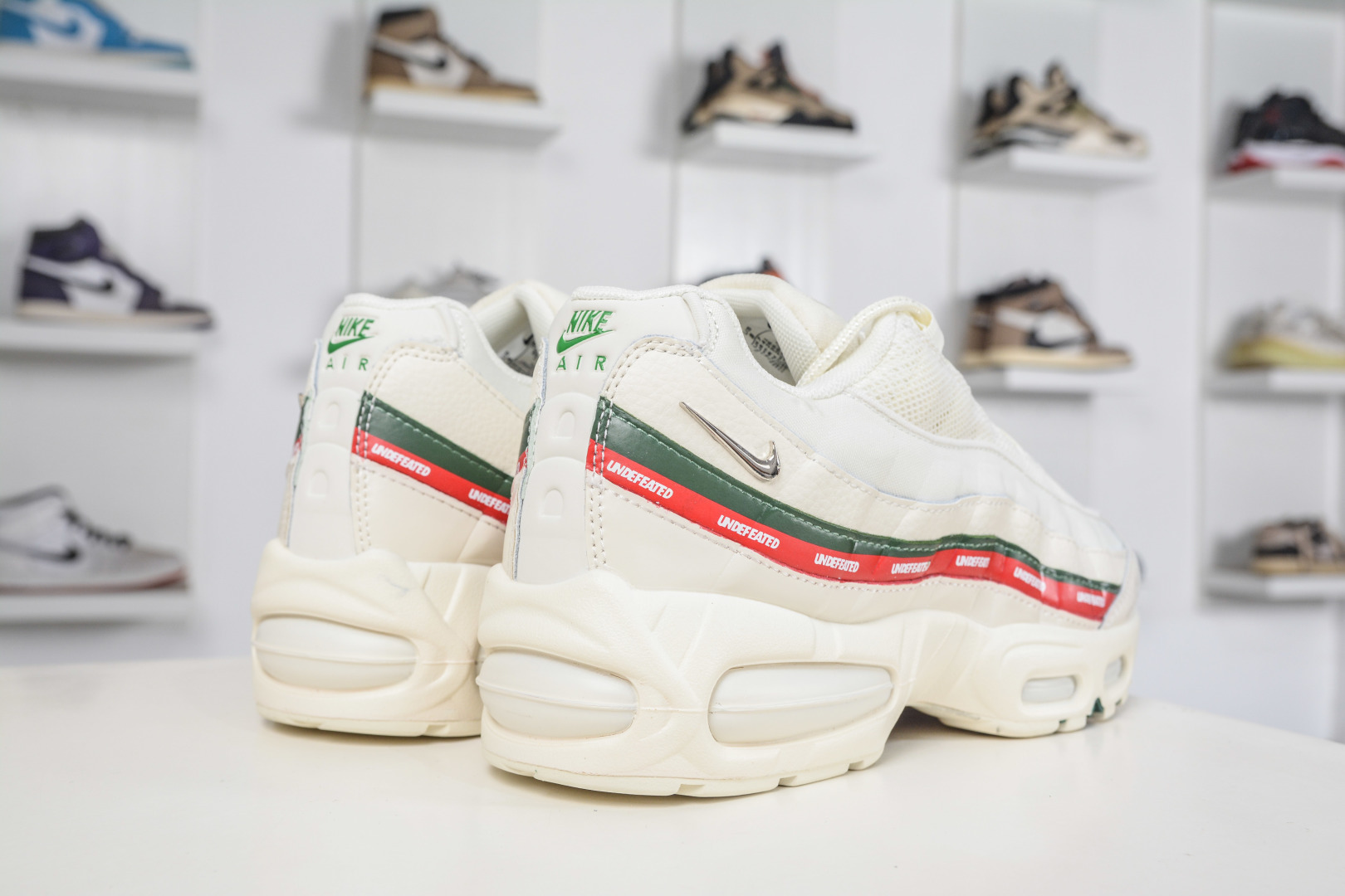 240 Undefeated x Nike Air Max 95 SP 联名款 复古减震气垫跑鞋 IB4453-100-Chinese UA Cheap High Quatity Brand Clothes Bags handbags Sneakers wholesale wholesaler seller from China Factory suppliers Fashion Clothing Shoes best Quality Beautiful Price 240 Undefeated x Nike Air Max 95 SP 联名款 复古减震气垫跑鞋 IB4453-100