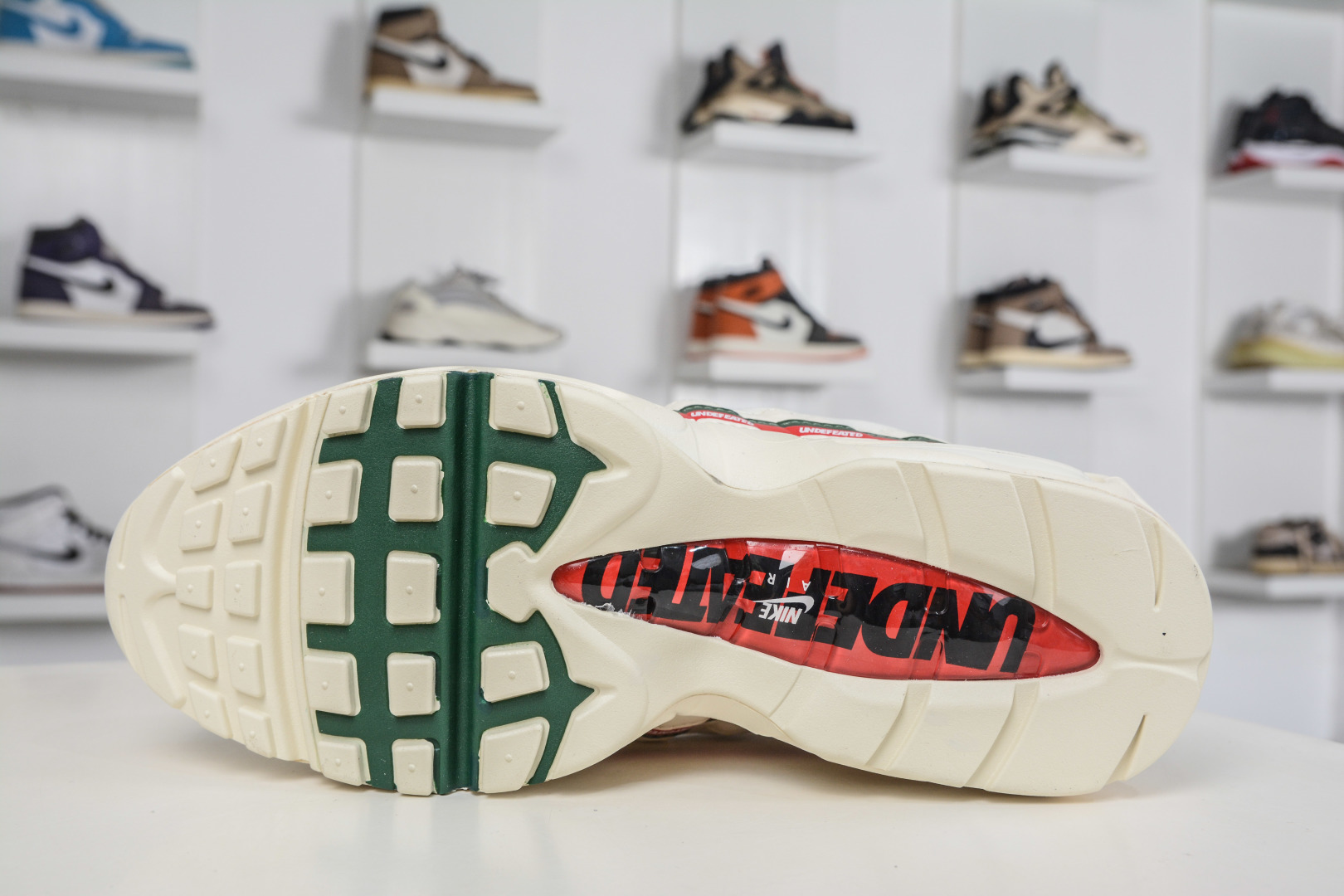 240 Undefeated x Nike Air Max 95 SP 联名款 复古减震气垫跑鞋 IB4453-100-Chinese UA Cheap High Quatity Brand Clothes Bags handbags Sneakers wholesale wholesaler seller from China Factory suppliers Fashion Clothing Shoes best Quality Beautiful Price 240 Undefeated x Nike Air Max 95 SP 联名款 复古减震气垫跑鞋 IB4453-100