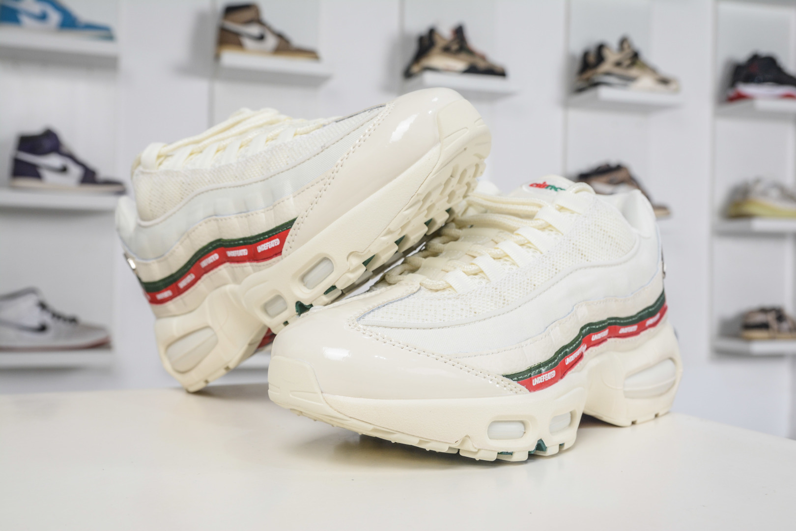 240 Undefeated x Nike Air Max 95 SP 联名款 复古减震气垫跑鞋 IB4453-100-Chinese UA Cheap High Quatity Brand Clothes Bags handbags Sneakers wholesale wholesaler seller from China Factory suppliers Fashion Clothing Shoes best Quality Beautiful Price 240 Undefeated x Nike Air Max 95 SP 联名款 复古减震气垫跑鞋 IB4453-100