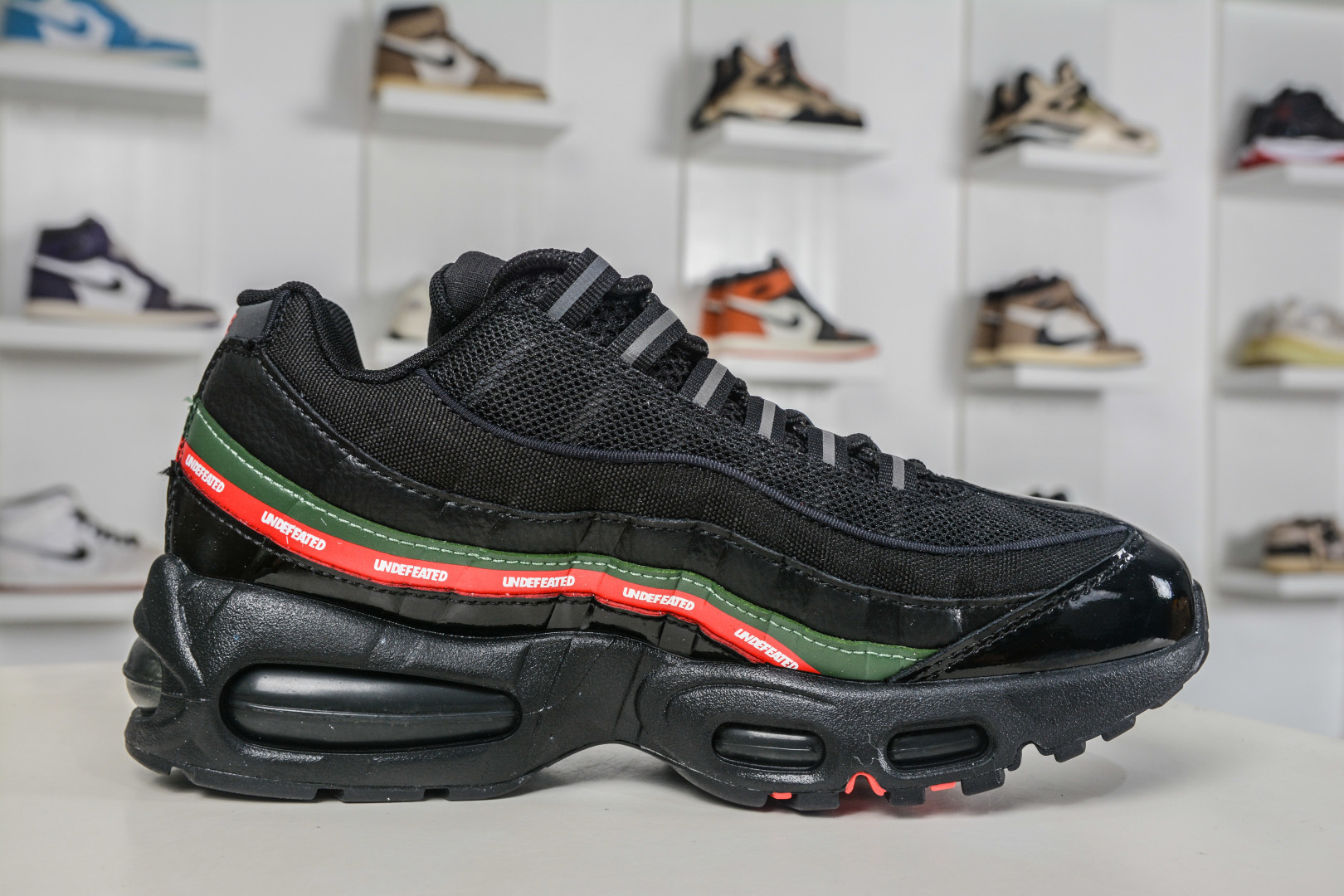 Undefeated x Nike Air Max 95 SP 联名款 复古减震气垫跑鞋 IB4453-001-High Quatity Cheap Brand wholesale wholesaler seller Clothes Bags handbags Sneakers Top Fashion Clothing Shoes from China Factory Chinese suppliers best Quality Beautiful Price Undefeated x Nike Air Max 95 SP 联名款 复古减震气垫跑鞋 IB4453-001