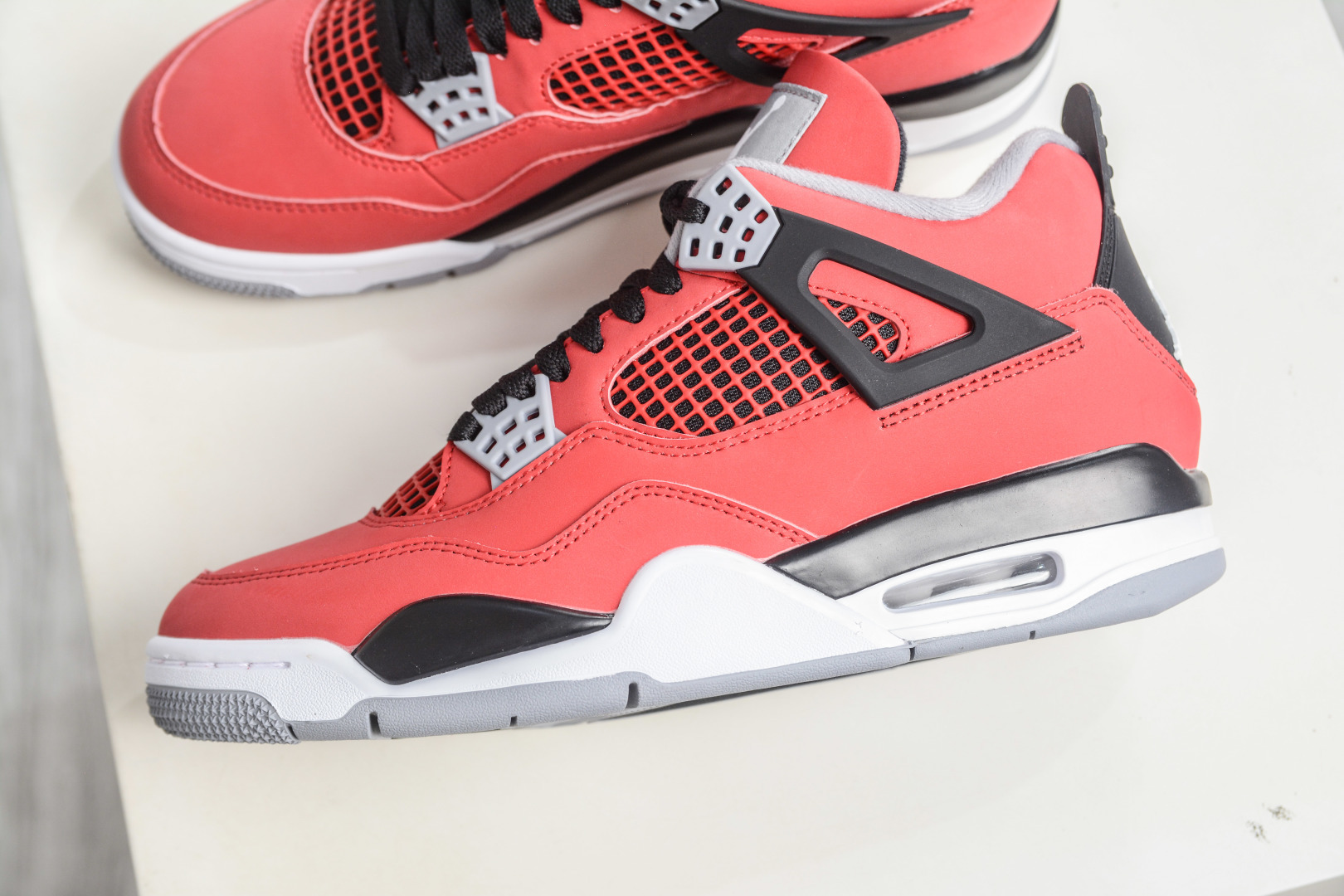 MF版 Air Jordan AJ4 Retro 愤怒的公牛 红色 FQ8138-600-Top High Quatity Cheap Sneakers Fashion Clothing Clothes Bags handbags Shoes of all Brand wholesale With The best Quality And Beautiful Price from China Factory Chinese suppliers wholesaler seller MF版 Air Jordan AJ4 Retro 愤怒的公牛 红色 FQ8138-600