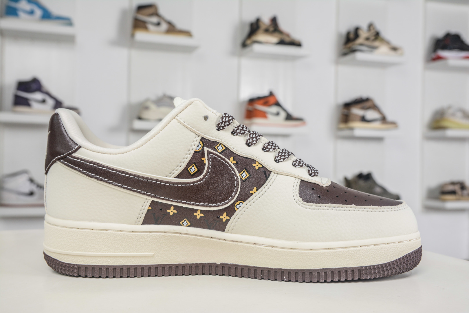 Nike Air Force 1 Low 07 x Louis Vuitton LV联名-米白棕 KL1688-007-Top High Quatity Cheap Sneakers Fashion Clothing Clothes Bags handbags Shoes of all Brand wholesale With The best Quality And Beautiful Price from China Factory Chinese suppliers wholesaler seller Nike Air Force 1 Low 07 x Louis Vuitton LV联名-米白棕 KL1688-007
