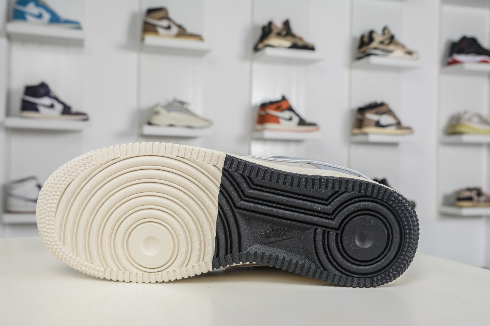 Stussy x NIke Air Force 1 斯图西联名-浅蓝灰 DN1688-818