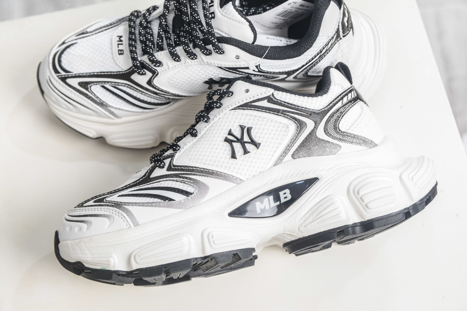 200 MLB Chunky Runner Basic 老爹鞋系列低帮轻量增高厚底百搭休闲运动慢跑鞋 3ASHWC36N 50WHS S-Chinese UA Cheap High Quatity Brand Clothes Bags handbags Sneakers wholesale wholesaler seller from China Factory suppliers Fashion Clothing Shoes best Quality Beautiful Price 200 MLB Chunky Runner Basic 老爹鞋系列低帮轻量增高厚底百搭休闲运动慢跑鞋 3ASHWC36N 50WHS S