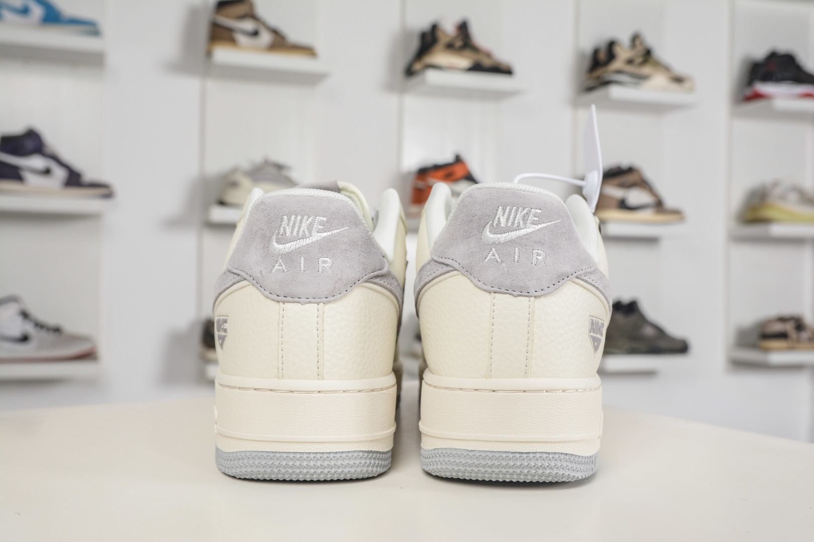 Nike Air Force 1 Low 07 米白灰 DN9688-107-Top High Quatity Cheap Sneakers Fashion Clothing Clothes Bags handbags Shoes of all Brand wholesale With The best Quality And Beautiful Price from China Factory Chinese suppliers wholesaler seller Nike Air Force 1 Low 07 米白灰 DN9688-107