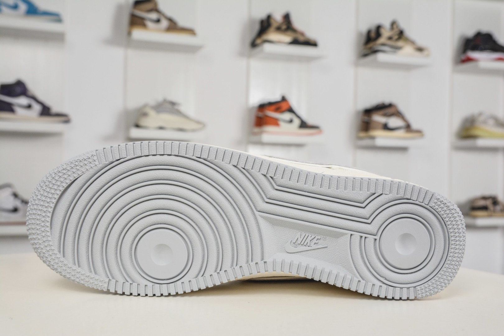Nike Air Force 1 Low 07 米白灰 DN9688-107-Top High Quatity Cheap Sneakers Fashion Clothing Clothes Bags handbags Shoes of all Brand wholesale With The best Quality And Beautiful Price from China Factory Chinese suppliers wholesaler seller Nike Air Force 1 Low 07 米白灰 DN9688-107