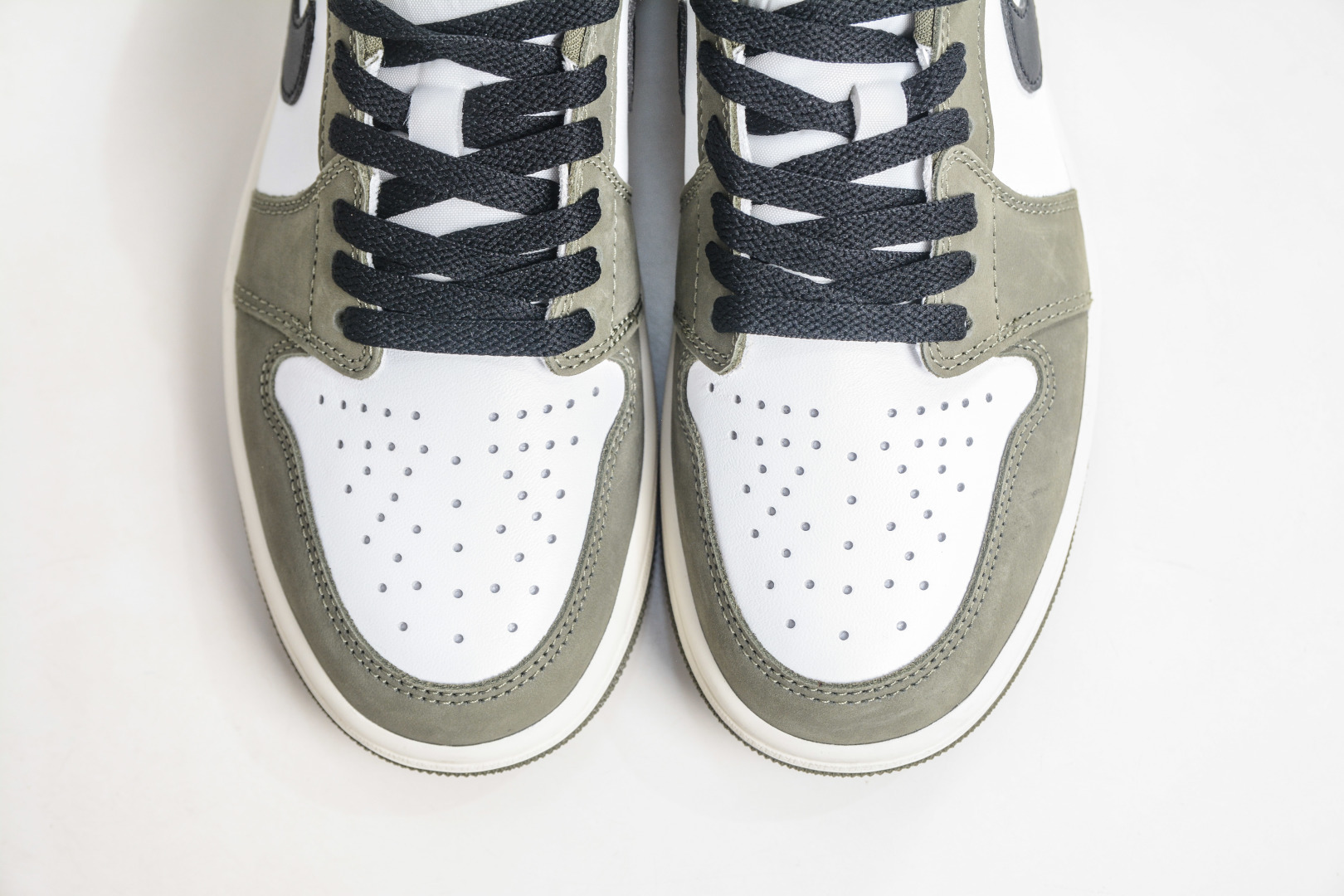 DTAir Jordan AJ1 Retro Low AJ1低帮 橄榄绿 HQ6998-200-Top High Quatity Cheap Sneakers Fashion Clothing Clothes Bags handbags Shoes of all Brand wholesale With The best Quality And Beautiful Price from China Factory Chinese suppliers wholesaler seller DTAir Jordan AJ1 Retro Low AJ1低帮 橄榄绿 HQ6998-200