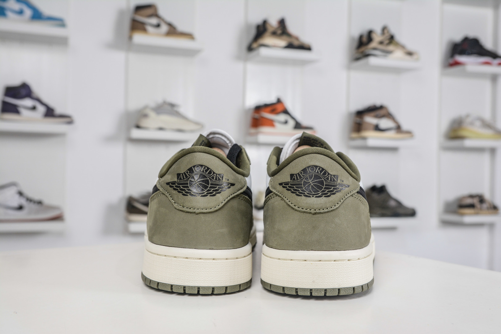 DTAir Jordan AJ1 Retro Low AJ1低帮 橄榄绿 HQ6998-200-Top High Quatity Cheap Sneakers Fashion Clothing Clothes Bags handbags Shoes of all Brand wholesale With The best Quality And Beautiful Price from China Factory Chinese suppliers wholesaler seller DTAir Jordan AJ1 Retro Low AJ1低帮 橄榄绿 HQ6998-200