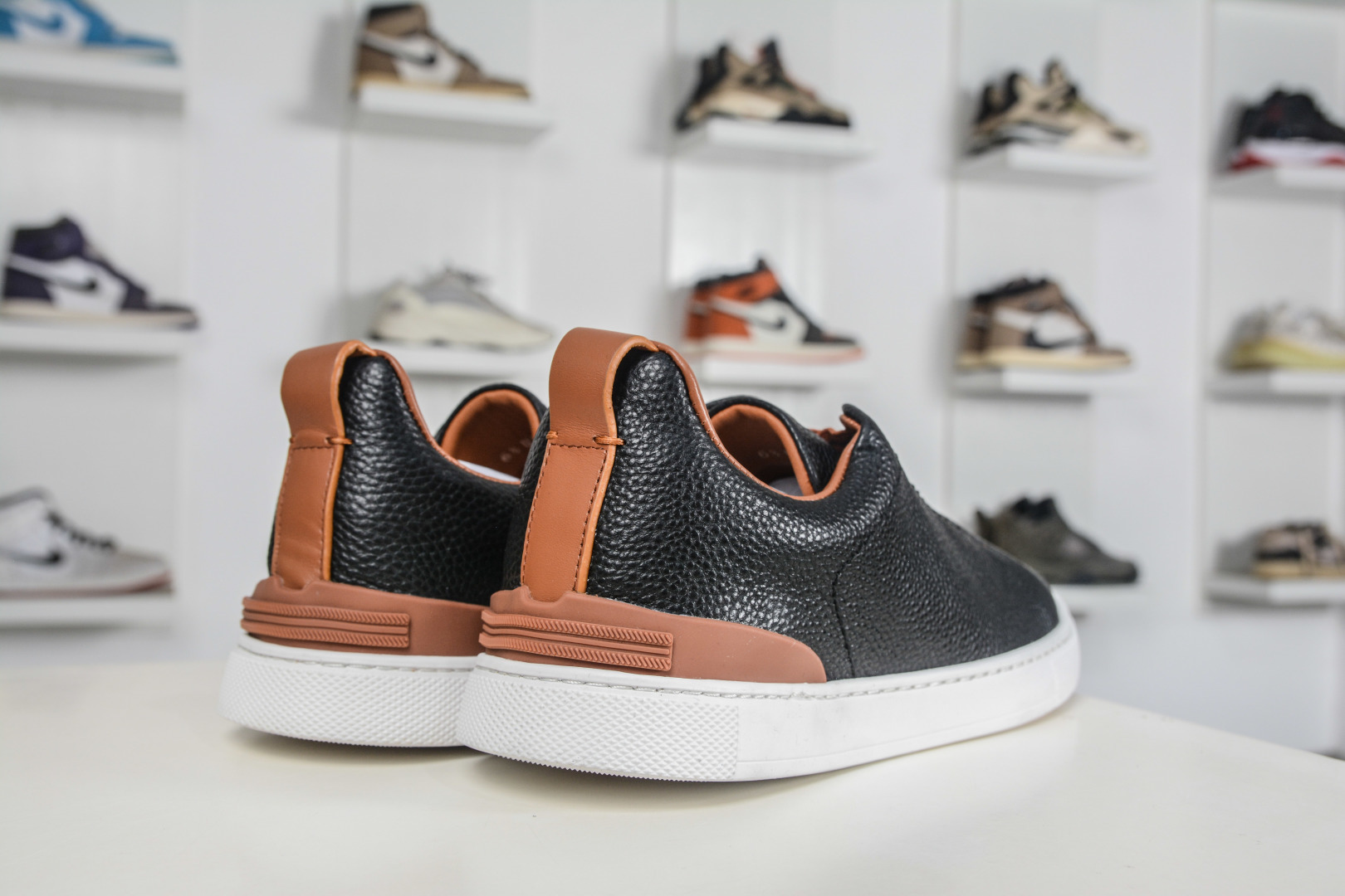 Zegna Triple Stitch 杰尼亚皮革 圆头平底 低帮低帮运动鞋-Top High Quatity Cheap Sneakers Fashion Clothing Clothes Bags handbags Shoes of all Brand wholesale With The best Quality And Beautiful Price from China Factory Chinese suppliers wholesaler seller Zegna Triple Stitch 杰尼亚皮革 圆头平底 低帮低帮运动鞋