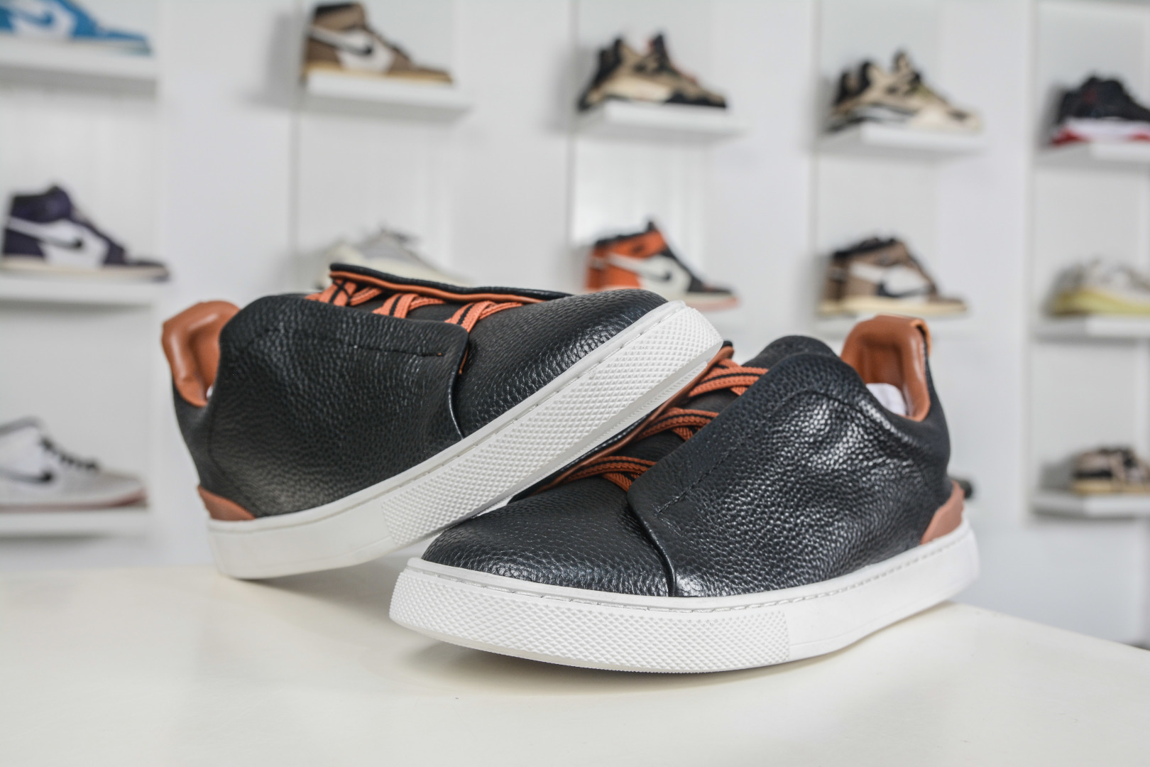 Zegna Triple Stitch 杰尼亚皮革 圆头平底 低帮低帮运动鞋-Top High Quatity Cheap Sneakers Fashion Clothing Clothes Bags handbags Shoes of all Brand wholesale With The best Quality And Beautiful Price from China Factory Chinese suppliers wholesaler seller Zegna Triple Stitch 杰尼亚皮革 圆头平底 低帮低帮运动鞋
