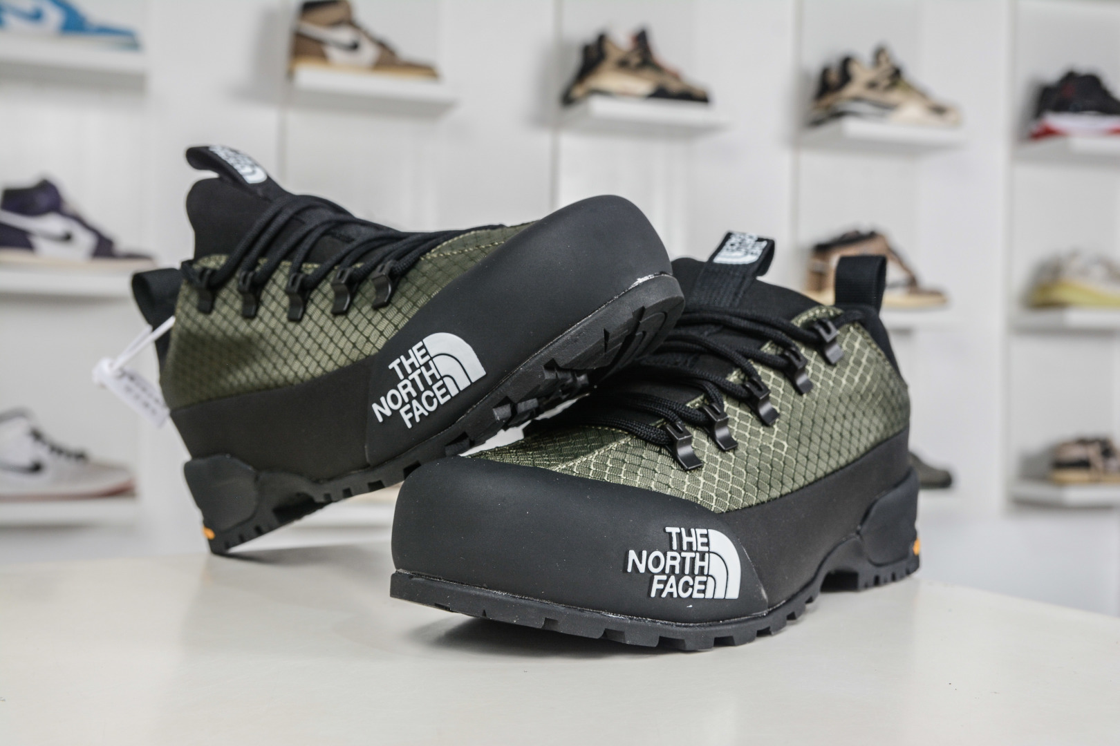 The North Face Glenclyffe 休闲百搭轻户外低帮全能徒步鞋 NF0A817BKOW-086-Top High Quatity Cheap Sneakers Fashion Clothing Clothes Bags handbags Shoes of all Brand wholesale With The best Quality And Beautiful Price from China Factory Chinese suppliers wholesaler seller The North Face Glenclyffe 休闲百搭轻户外低帮全能徒步鞋 NF0A817BKOW-086