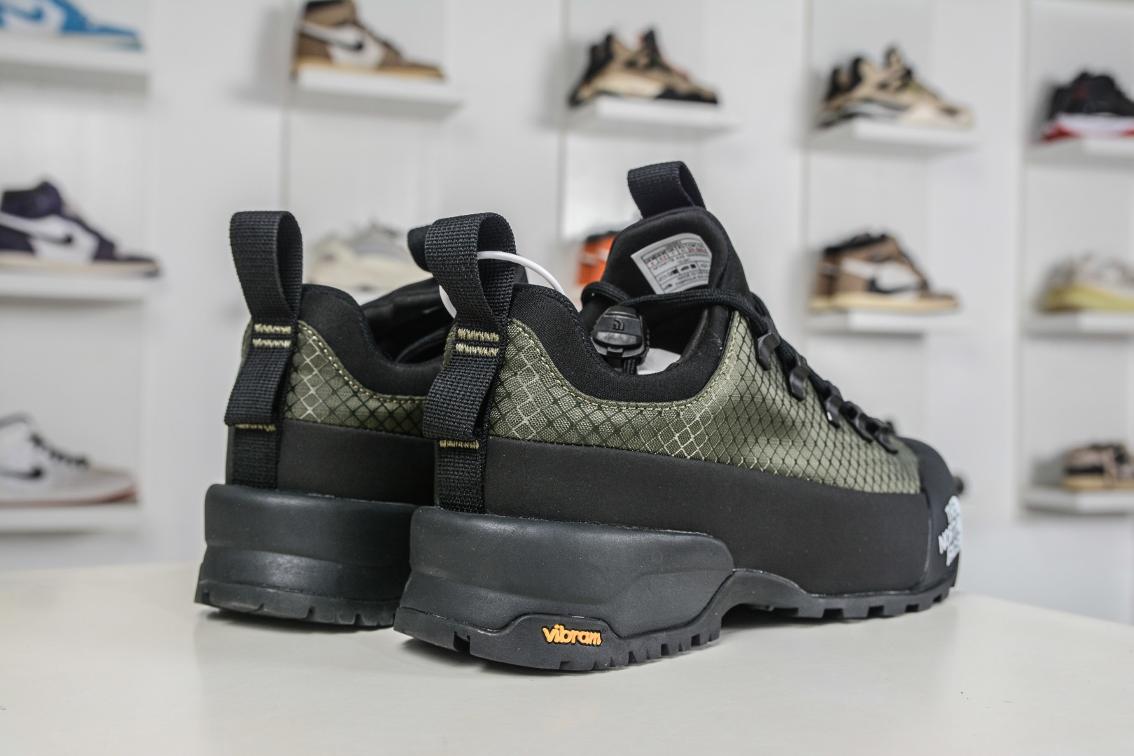 The North Face Glenclyffe 休闲百搭轻户外低帮全能徒步鞋 NF0A817BKOW-086-Top High Quatity Cheap Sneakers Fashion Clothing Clothes Bags handbags Shoes of all Brand wholesale With The best Quality And Beautiful Price from China Factory Chinese suppliers wholesaler seller The North Face Glenclyffe 休闲百搭轻户外低帮全能徒步鞋 NF0A817BKOW-086