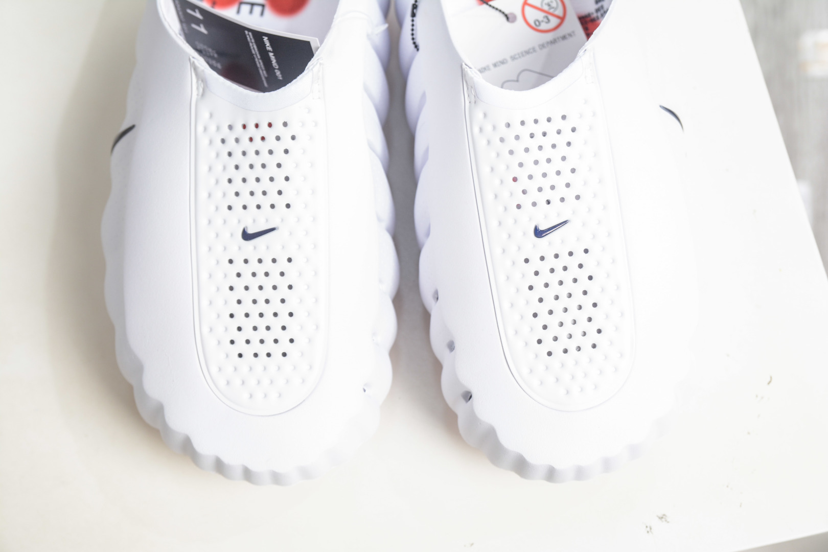 NK Mind 001 黑科技足底按摩舒适贴合训练鞋 HQ4307-101-Top High Quatity Cheap Sneakers Fashion Clothing Clothes Bags handbags Shoes of all Brand wholesale With The best Quality And Beautiful Price from China Factory Chinese suppliers wholesaler seller NK Mind 001 黑科技足底按摩舒适贴合训练鞋 HQ4307-101
