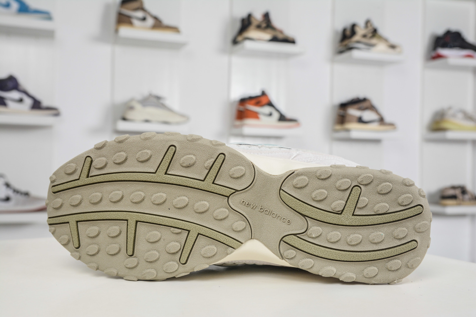 New Balance 新百伦204 系列 复古休闲运动百搭老爹跑步鞋 U204L6A6-E-Top High Quatity Cheap Sneakers Fashion Clothing Clothes Bags handbags Shoes of all Brand wholesale With The best Quality And Beautiful Price from China Factory Chinese suppliers wholesaler seller New Balance 新百伦204 系列 复古休闲运动百搭老爹跑步鞋 U204L6A6-E