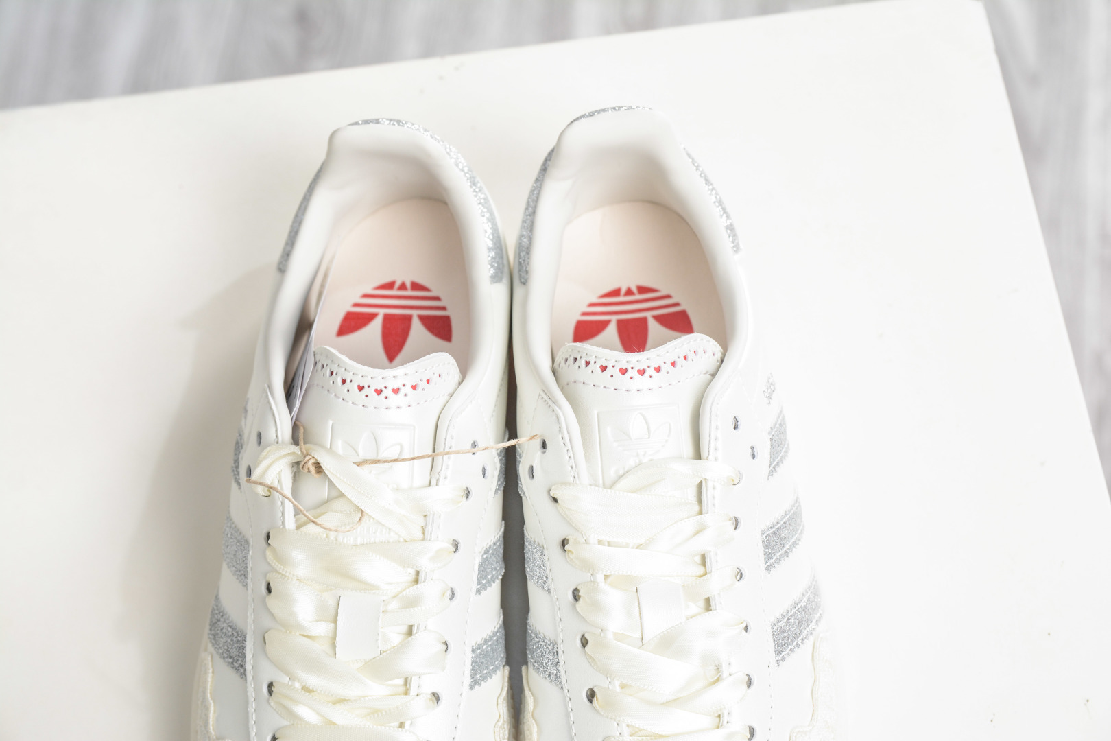 AD Original Samba 桑巴复古经典轻便板鞋 HP3658-Top High Quatity Cheap Sneakers Fashion Clothing Clothes Bags handbags Shoes of all Brand wholesale With The best Quality And Beautiful Price from China Factory Chinese suppliers wholesaler seller AD Original Samba 桑巴复古经典轻便板鞋 HP3658