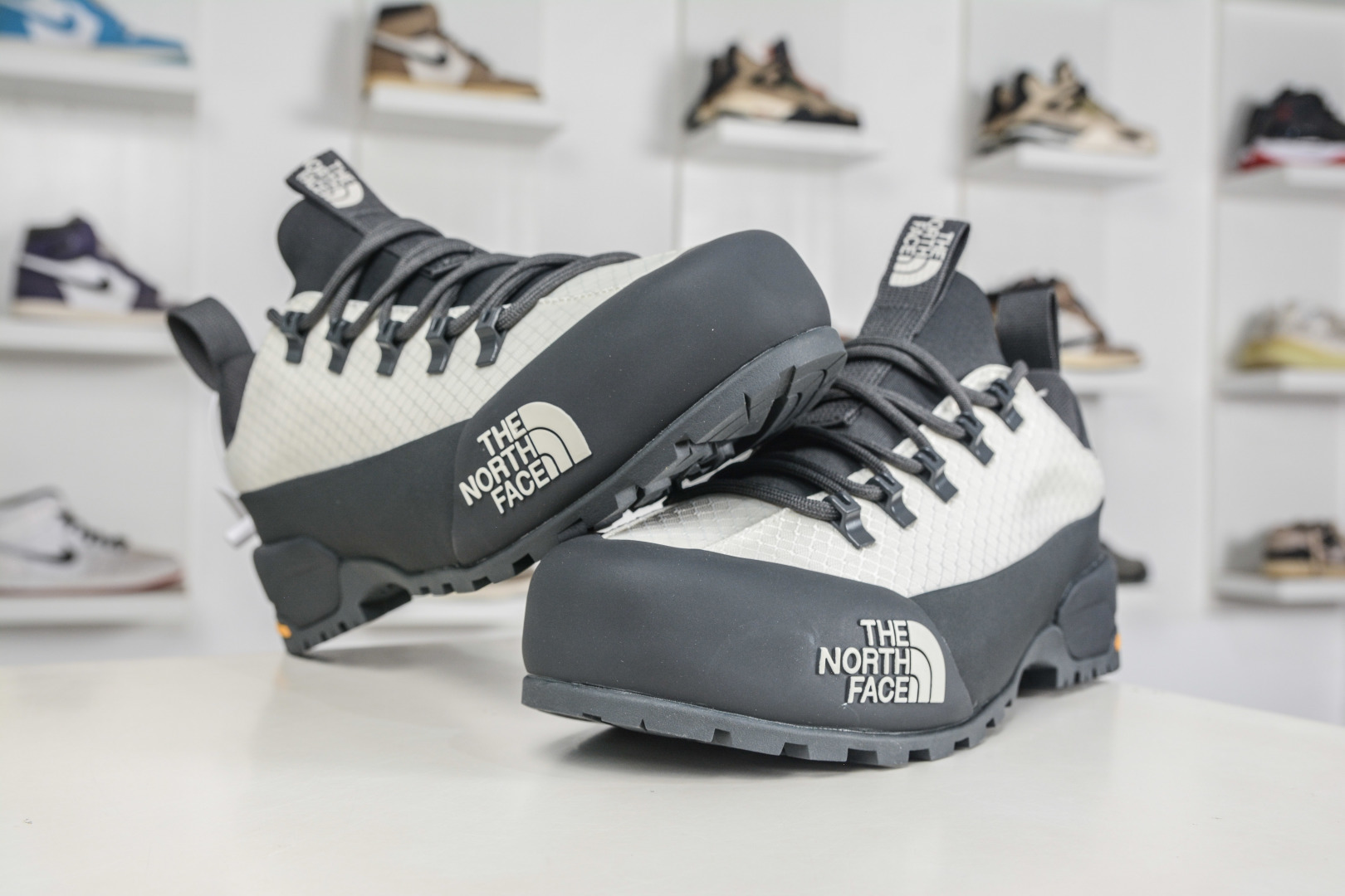 The North Face Glenclyffe 休闲百搭轻户外低帮全能徒步鞋 NF0A817BCO0-085-Top High Quatity Cheap Sneakers Fashion Clothing Clothes Bags handbags Shoes of all Brand wholesale With The best Quality And Beautiful Price from China Factory Chinese suppliers wholesaler seller The North Face Glenclyffe 休闲百搭轻户外低帮全能徒步鞋 NF0A817BCO0-085