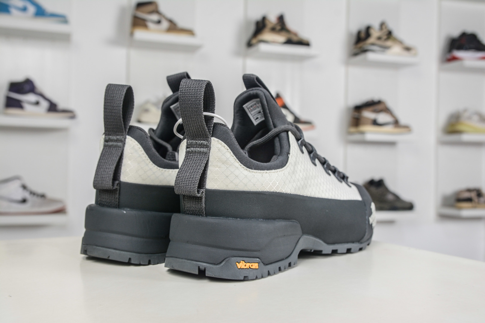 The North Face Glenclyffe 休闲百搭轻户外低帮全能徒步鞋 NF0A817BCO0-085-Top High Quatity Cheap Sneakers Fashion Clothing Clothes Bags handbags Shoes of all Brand wholesale With The best Quality And Beautiful Price from China Factory Chinese suppliers wholesaler seller The North Face Glenclyffe 休闲百搭轻户外低帮全能徒步鞋 NF0A817BCO0-085