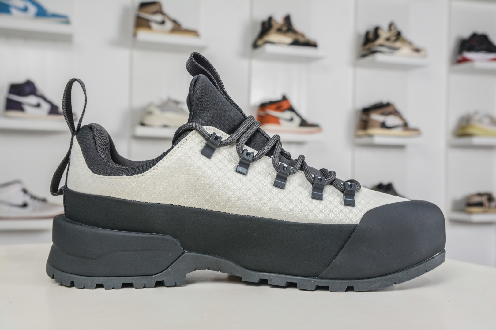 The North Face Glenclyffe 休闲百搭轻户外低帮全能徒步鞋 NF0A817BCO0-085-Top High Quatity Cheap Sneakers Fashion Clothing Clothes Bags handbags Shoes of all Brand wholesale With The best Quality And Beautiful Price from China Factory Chinese suppliers wholesaler seller The North Face Glenclyffe 休闲百搭轻户外低帮全能徒步鞋 NF0A817BCO0-085