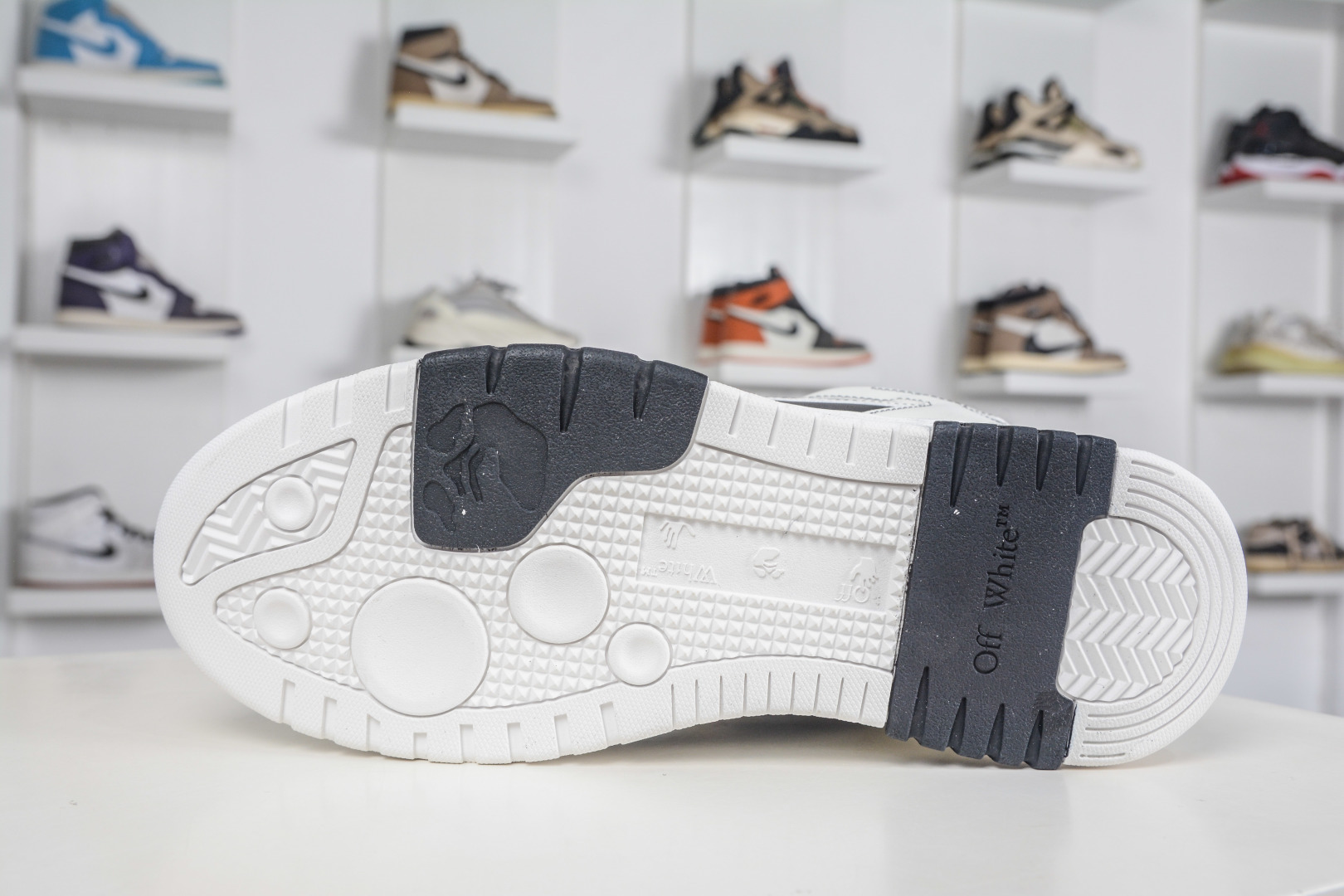 X版 Off-White Out of Office 低帮时尚板鞋 白黑-Top High Quatity Cheap Sneakers Fashion Clothing Clothes Bags handbags Shoes of all Brand wholesale With The best Quality And Beautiful Price from China Factory Chinese suppliers wholesaler seller X版 Off-White Out of Office 低帮时尚板鞋 白黑