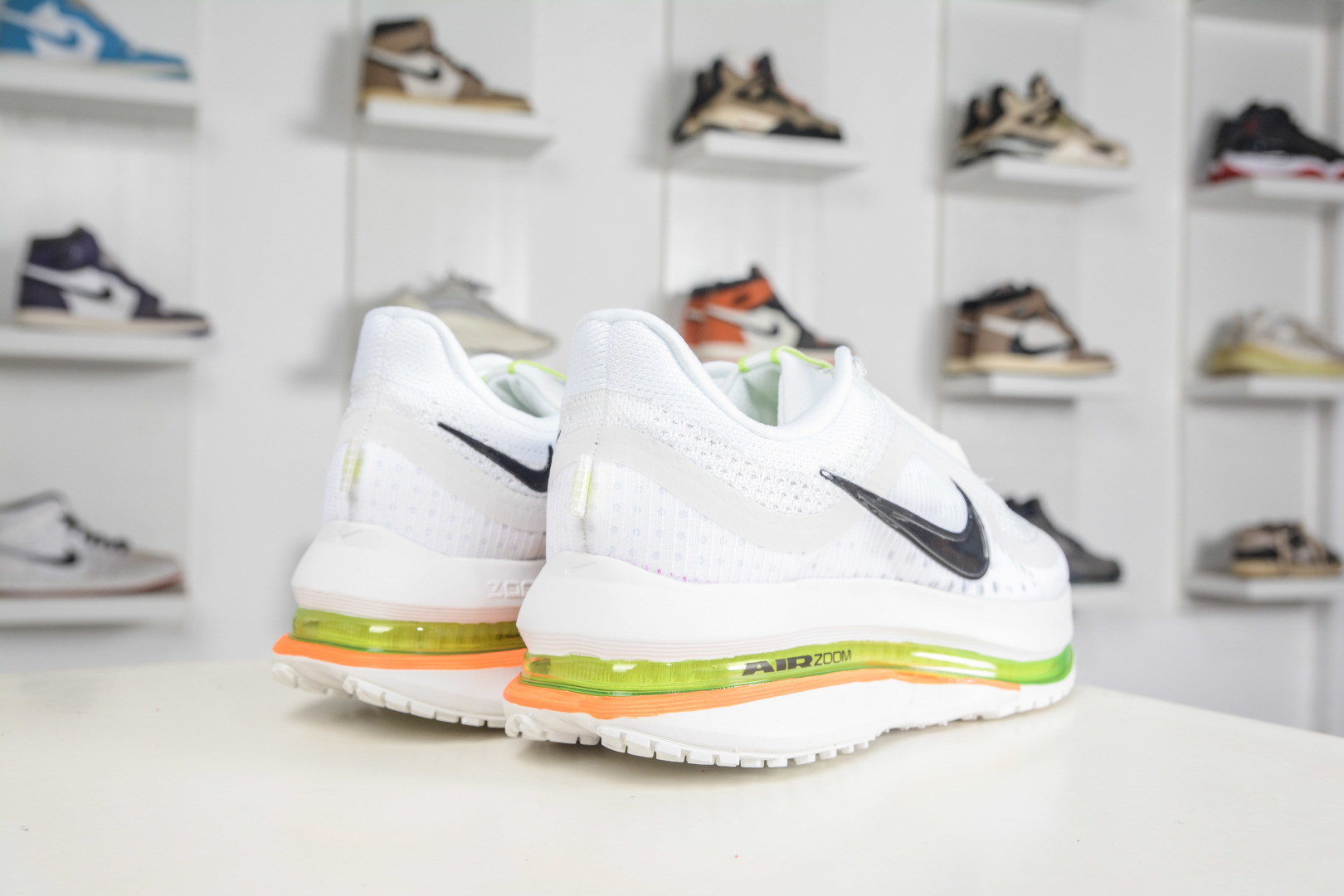 Nike Air Zoom Pegasus Premium 耐克网面全掌气垫缓震跑鞋 HQ2592-105