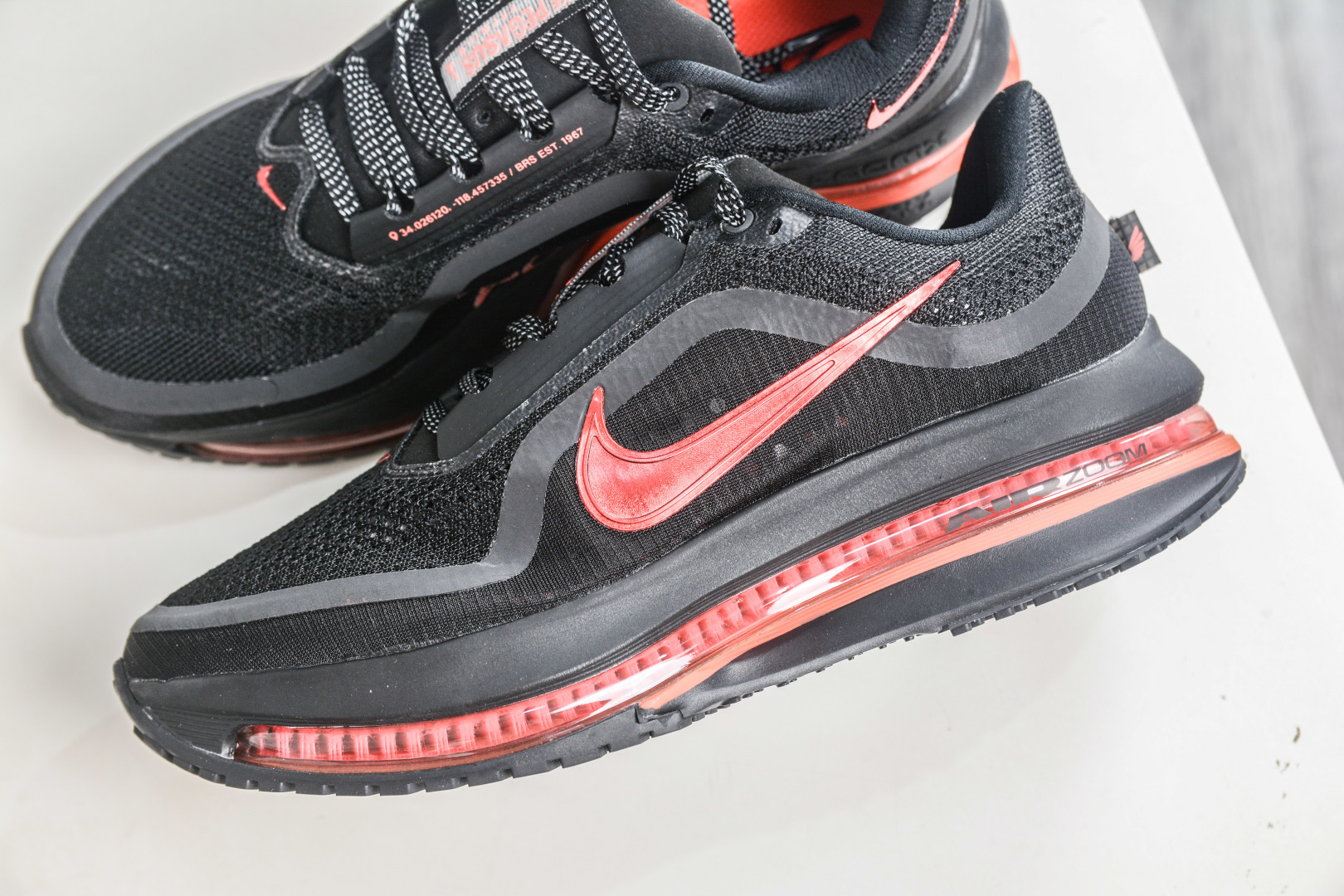 Nike Air Zoom Pegasus Premium 耐克网面全掌气垫缓震跑鞋 HQ2593-010
