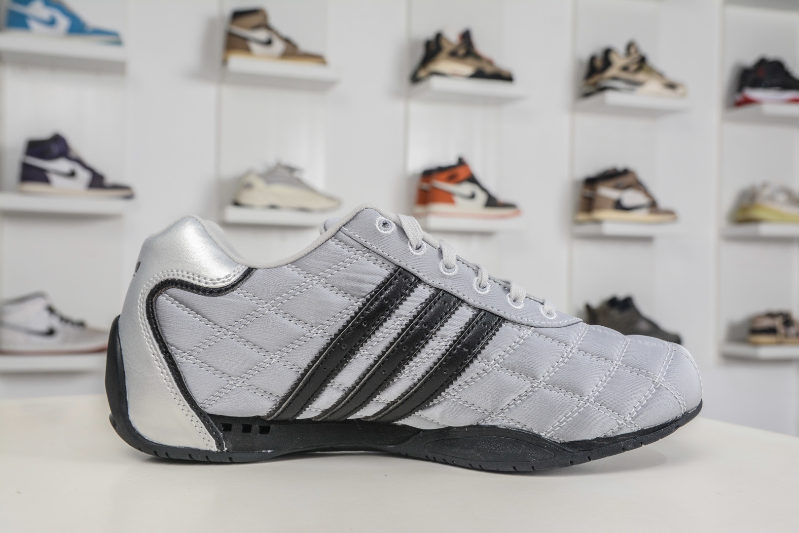 Adidas Originals Adiracer Lo 阿迪达斯潮流防滑耐磨休闲跑步鞋 JS0284-Top High Quatity Cheap Sneakers Fashion Clothing Clothes Bags handbags Shoes of all Brand wholesale With The best Quality And Beautiful Price from China Factory Chinese suppliers wholesaler seller Adidas Originals Adiracer Lo 阿迪达斯潮流防滑耐磨休闲跑步鞋 JS0284