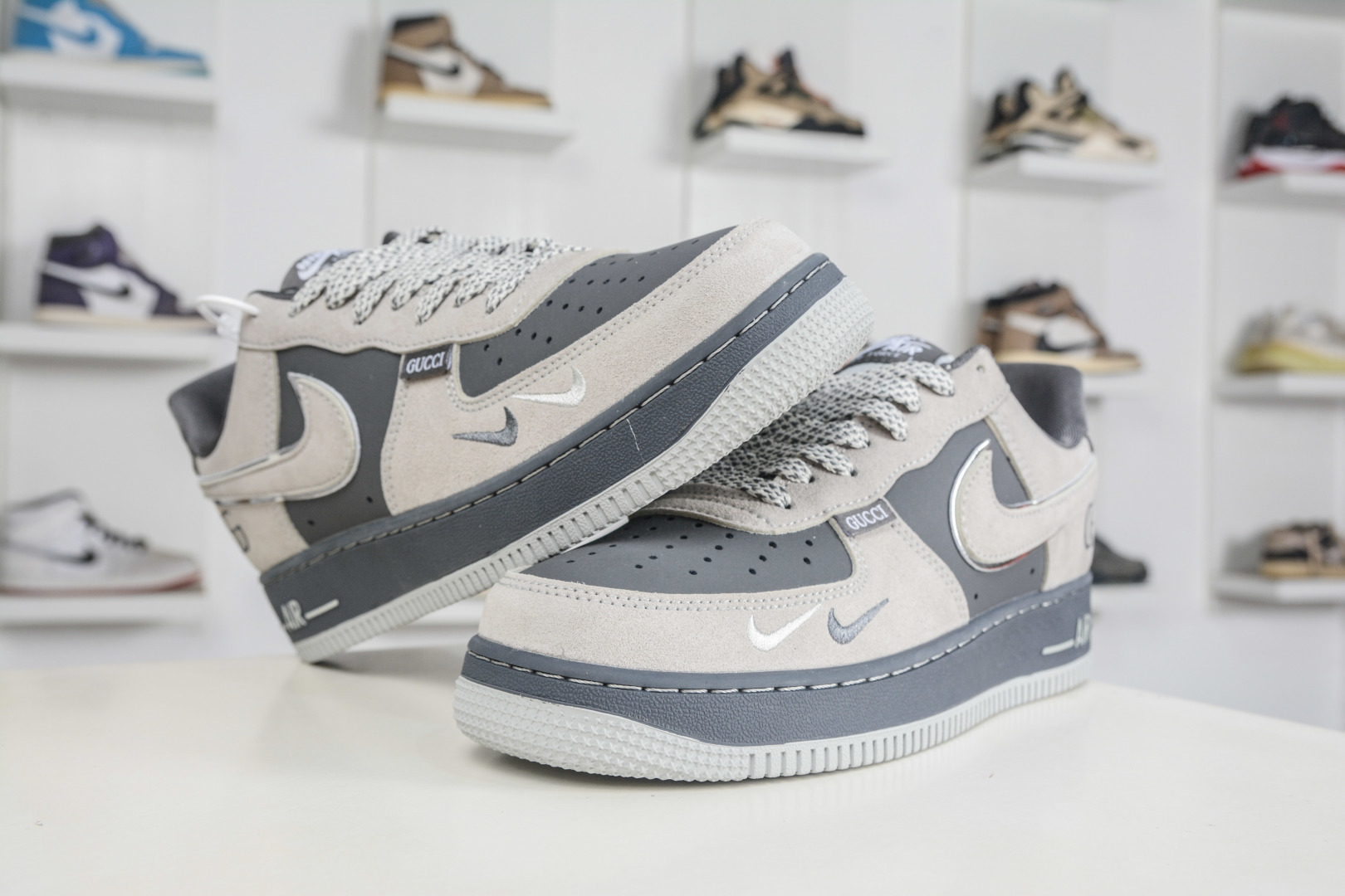 Gucci x NIke Air Force 1 古驰联名-灰 SS1979-026-Top High Quatity Cheap Sneakers Fashion Clothing Clothes Bags handbags Shoes of all Brand wholesale With The best Quality And Beautiful Price from China Factory Chinese suppliers wholesaler seller Gucci x NIke Air Force 1 古驰联名-灰 SS1979-026