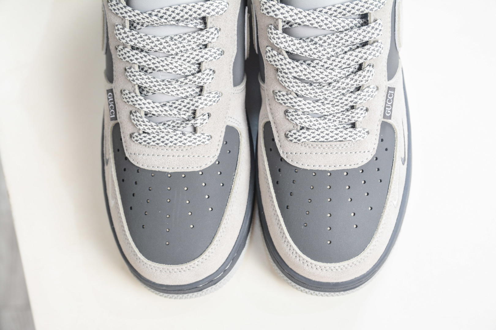 Gucci x NIke Air Force 1 古驰联名-灰 SS1979-026-Top High Quatity Cheap Sneakers Fashion Clothing Clothes Bags handbags Shoes of all Brand wholesale With The best Quality And Beautiful Price from China Factory Chinese suppliers wholesaler seller Gucci x NIke Air Force 1 古驰联名-灰 SS1979-026