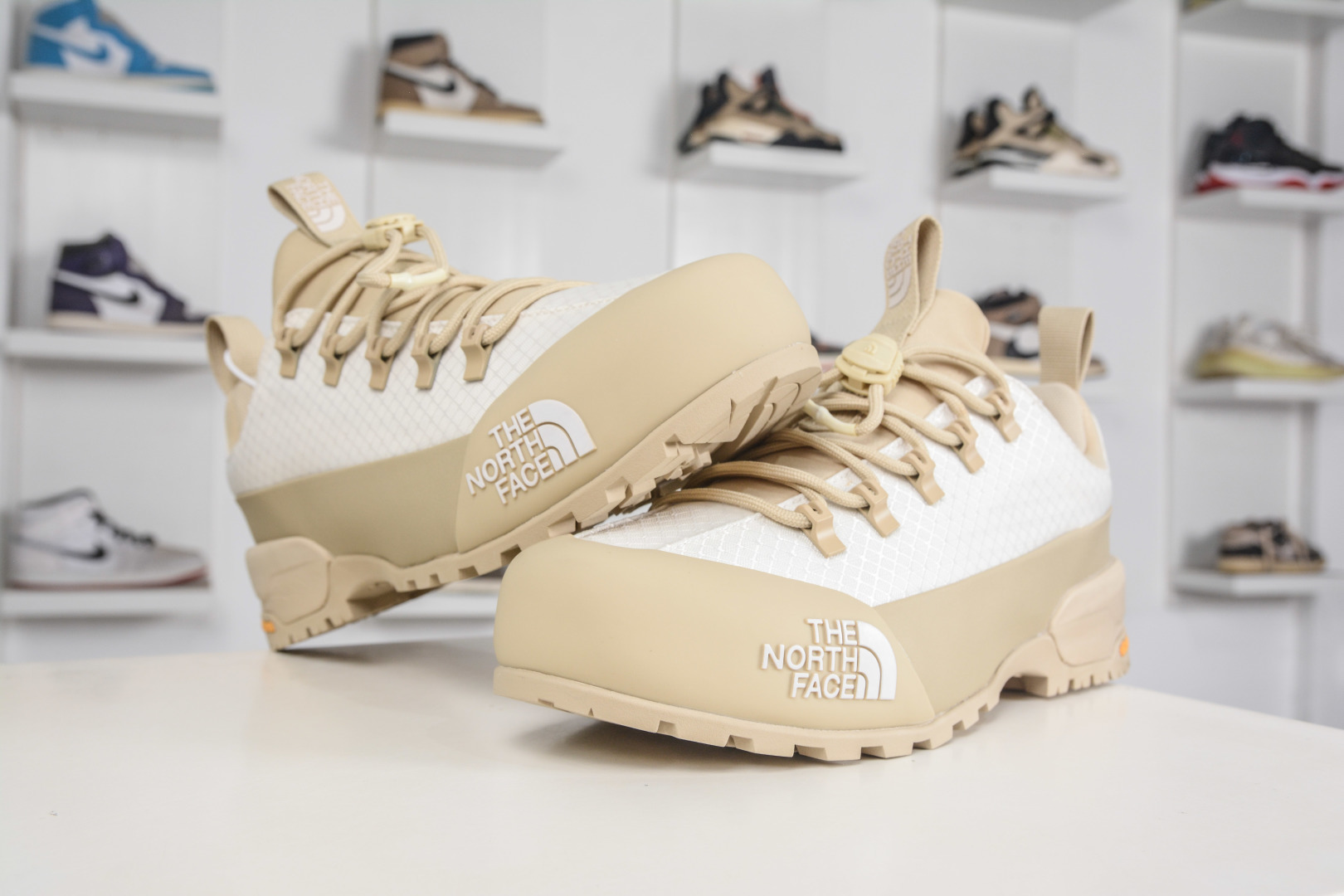 The North Face Glenclyffe 北面 休闲百搭轻户外低帮全能徒步鞋 NF0A817BTOB-Top High Quatity Cheap Sneakers Fashion Clothing Clothes Bags handbags Shoes of all Brand wholesale With The best Quality And Beautiful Price from China Factory Chinese suppliers wholesaler seller The North Face Glenclyffe 北面 休闲百搭轻户外低帮全能徒步鞋 NF0A817BTOB