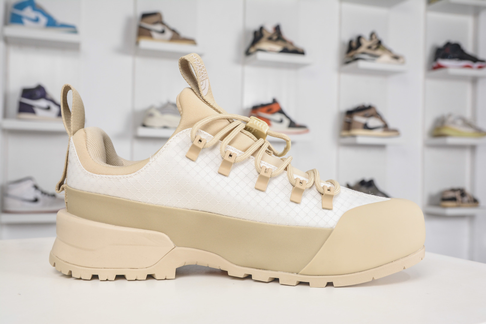 The North Face Glenclyffe 北面 休闲百搭轻户外低帮全能徒步鞋 NF0A817BTOB-Top High Quatity Cheap Sneakers Fashion Clothing Clothes Bags handbags Shoes of all Brand wholesale With The best Quality And Beautiful Price from China Factory Chinese suppliers wholesaler seller The North Face Glenclyffe 北面 休闲百搭轻户外低帮全能徒步鞋 NF0A817BTOB