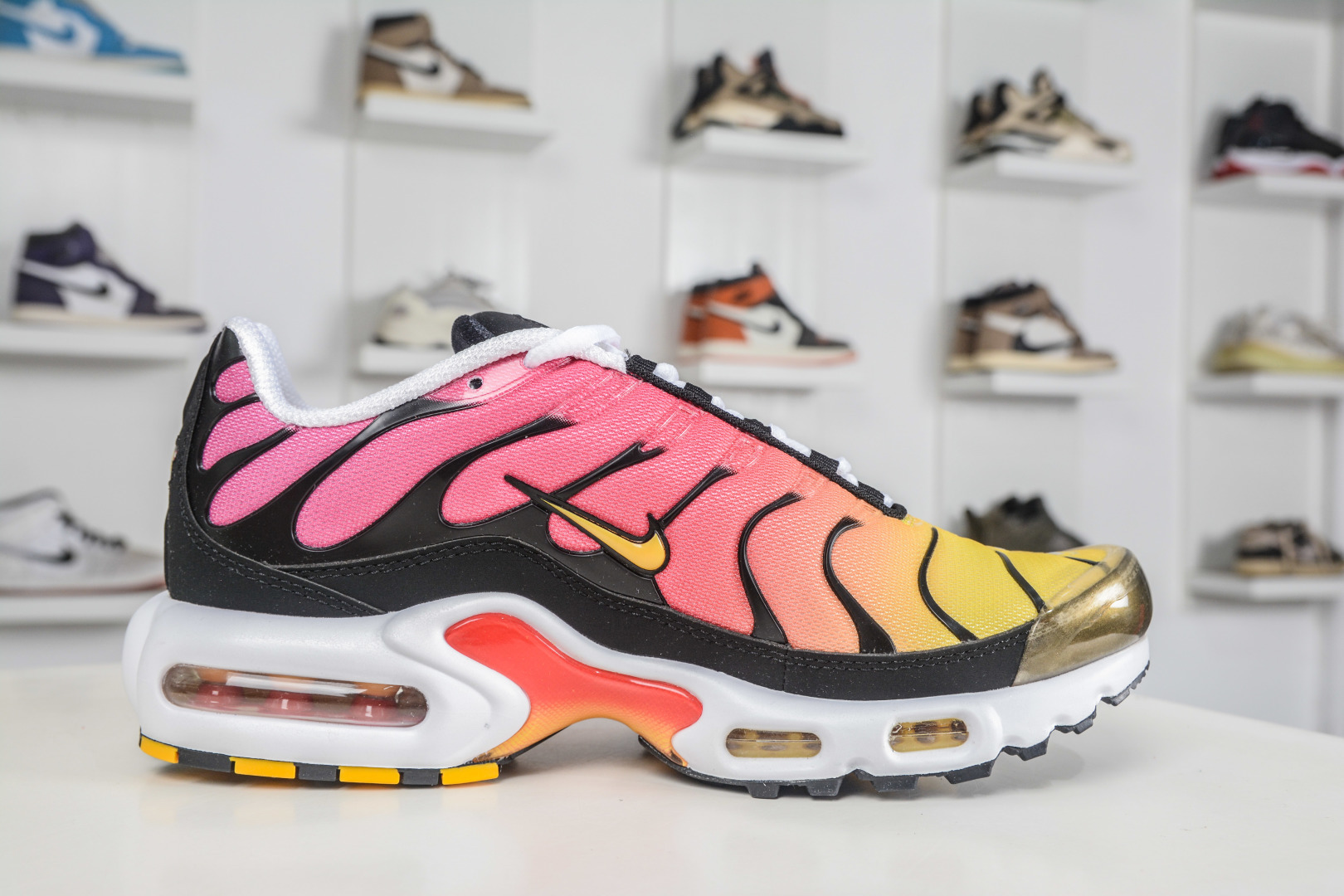 X版 NK Air Max Plus TN 气垫织物皮革经典复古运动低帮生活休闲鞋 DX0755-600