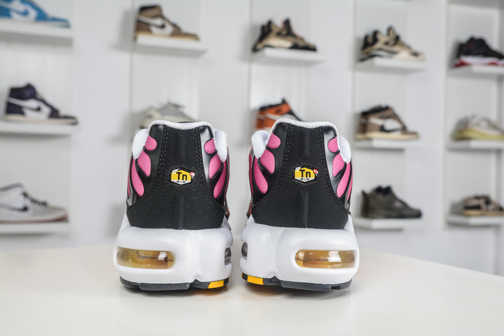 X版 NK Air Max Plus TN 气垫织物皮革经典复古运动低帮生活休闲鞋 DX0755-600