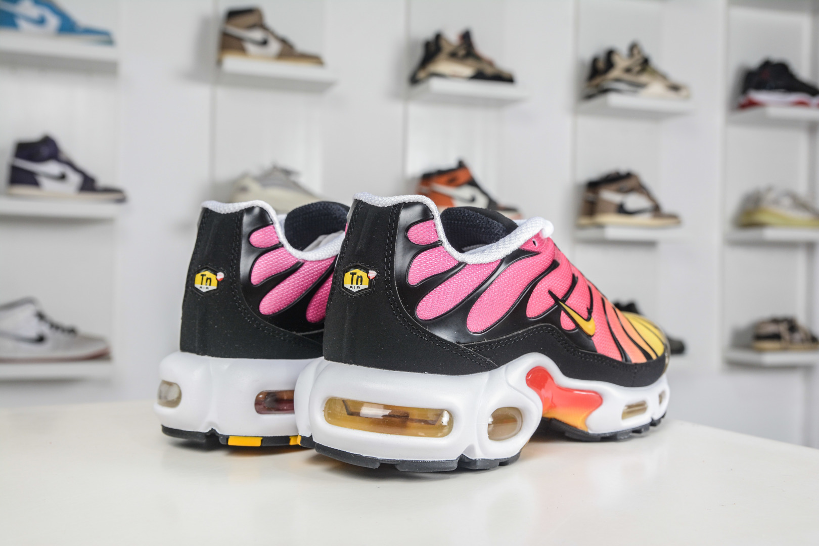 X版 NK Air Max Plus TN 气垫织物皮革经典复古运动低帮生活休闲鞋 DX0755-600