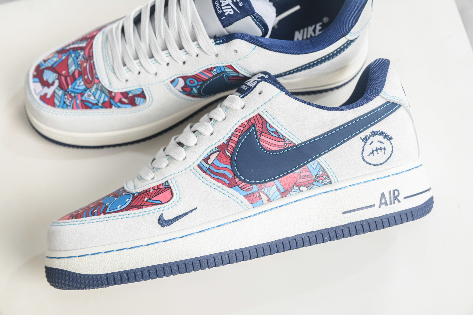 Nike Air Force 1 Low 07 哭脸联名-白蓝彩绘 SS1979-021-Top High Quatity Cheap Sneakers Fashion Clothing Clothes Bags handbags Shoes of all Brand wholesale With The best Quality And Beautiful Price from China Factory Chinese suppliers wholesaler seller Nike Air Force 1 Low 07 哭脸联名-白蓝彩绘 SS1979-021