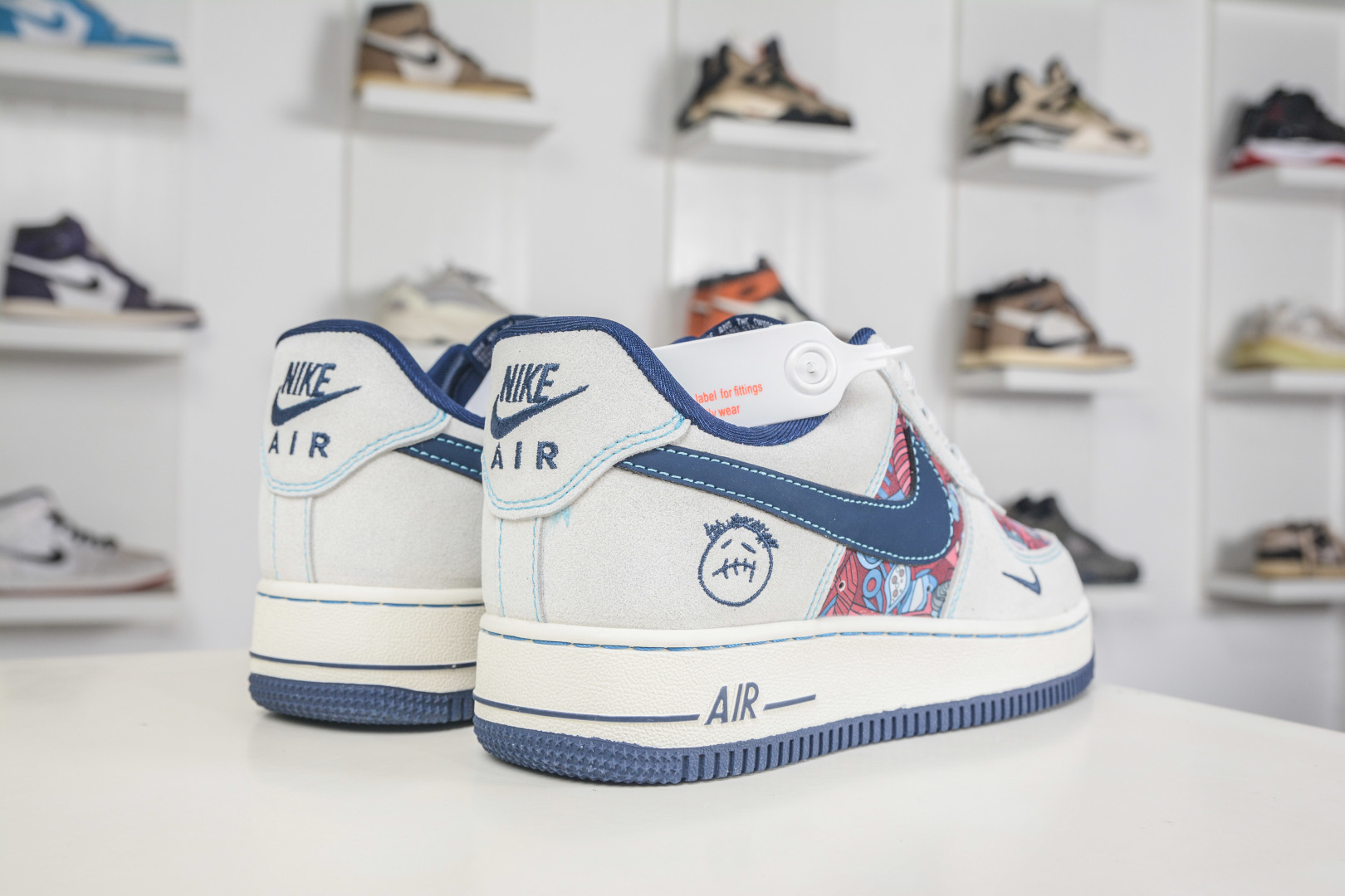Nike Air Force 1 Low 07 哭脸联名-白蓝彩绘 SS1979-021-Top High Quatity Cheap Sneakers Fashion Clothing Clothes Bags handbags Shoes of all Brand wholesale With The best Quality And Beautiful Price from China Factory Chinese suppliers wholesaler seller Nike Air Force 1 Low 07 哭脸联名-白蓝彩绘 SS1979-021