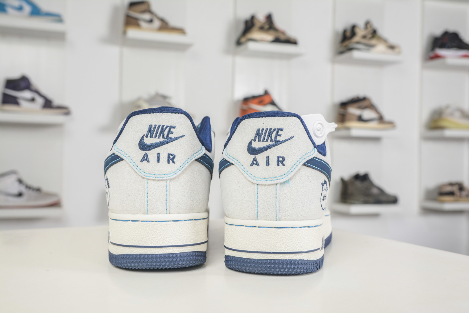 Nike Air Force 1 Low 07 哭脸联名-白蓝彩绘 SS1979-021-Top High Quatity Cheap Sneakers Fashion Clothing Clothes Bags handbags Shoes of all Brand wholesale With The best Quality And Beautiful Price from China Factory Chinese suppliers wholesaler seller Nike Air Force 1 Low 07 哭脸联名-白蓝彩绘 SS1979-021