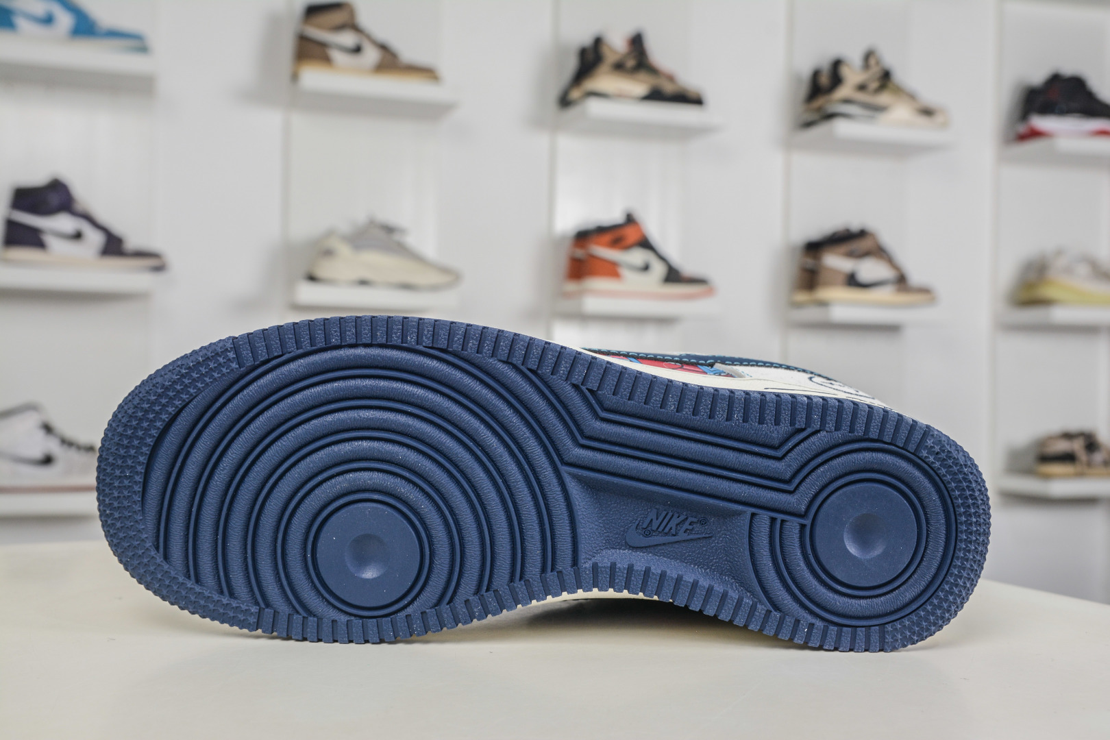 Nike Air Force 1 Low 07 哭脸联名-白蓝彩绘 SS1979-021-Top High Quatity Cheap Sneakers Fashion Clothing Clothes Bags handbags Shoes of all Brand wholesale With The best Quality And Beautiful Price from China Factory Chinese suppliers wholesaler seller Nike Air Force 1 Low 07 哭脸联名-白蓝彩绘 SS1979-021