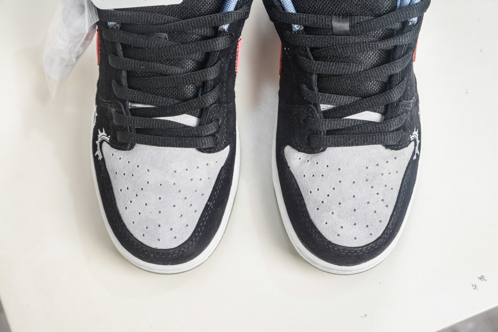 NIKE SB Dunk Low 弹孔 美式复古 HF3063-002