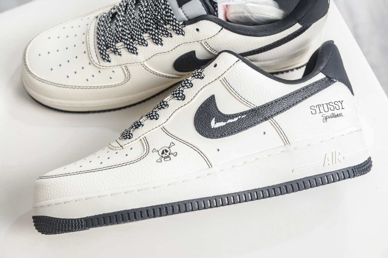 Stussy x NIke Air Force 1 斯图西联名-米白黑 LD1999-026-Top High Quatity Cheap Sneakers Fashion Clothing Clothes Bags handbags Shoes of all Brand wholesale With The best Quality And Beautiful Price from China Factory Chinese suppliers wholesaler seller Stussy x NIke Air Force 1 斯图西联名-米白黑 LD1999-026
