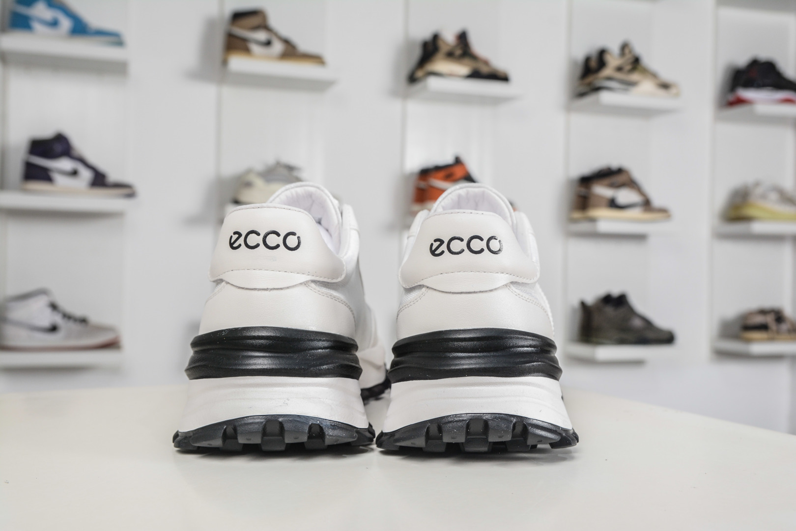 Ecco/爱步 黄景瑜同款 四季款复古百搭休闲华夫阿甘跑鞋 756558-010-Top High Quatity Cheap Sneakers Fashion Clothing Clothes Bags handbags Shoes of all Brand wholesale With The best Quality And Beautiful Price from China Factory Chinese suppliers wholesaler seller Ecco/爱步 黄景瑜同款 四季款复古百搭休闲华夫阿甘跑鞋 756558-010