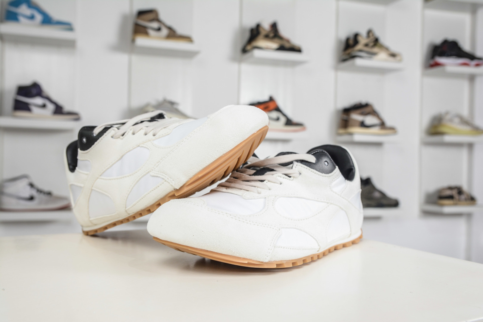 Bottega Veneta 葆蝶家BV新款Orbit Flash系列 拼色 休闲 运动鞋-Top High Quatity Cheap Sneakers Fashion Clothing Clothes Bags handbags Shoes of all Brand wholesale With The best Quality And Beautiful Price from China Factory Chinese suppliers wholesaler seller Bottega Veneta 葆蝶家BV新款Orbit Flash系列 拼色 休闲 运动鞋