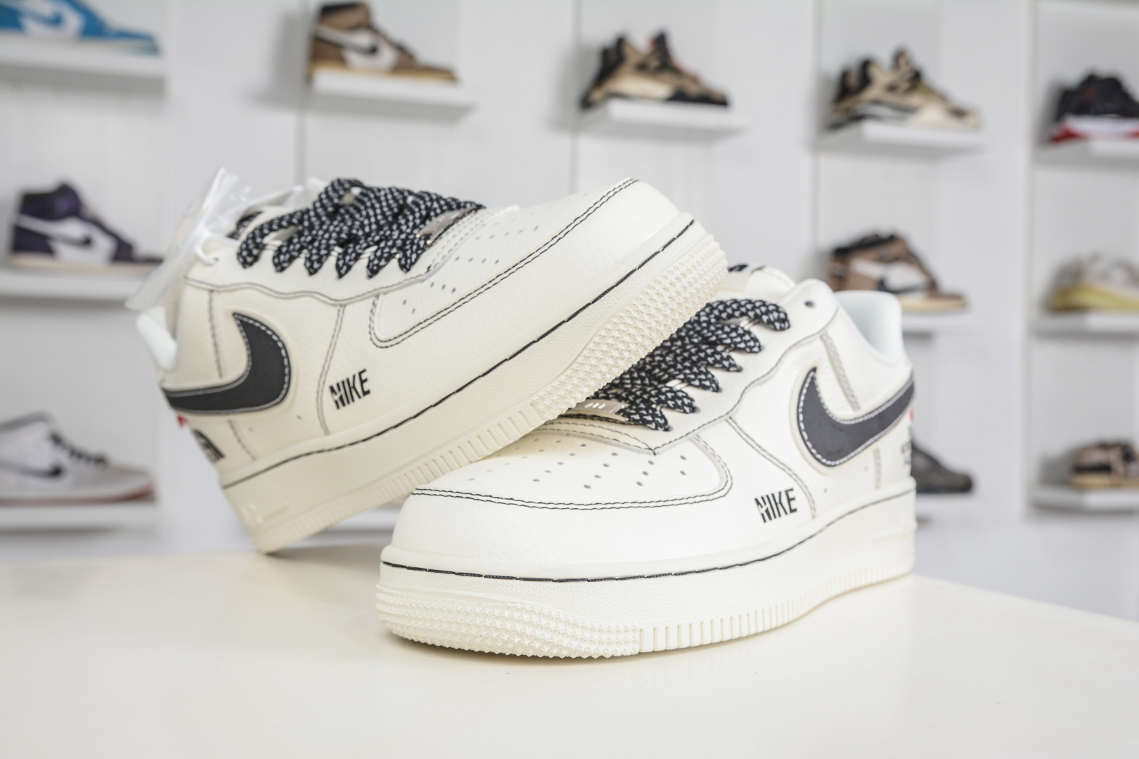 The North Face x NIke Air Force 1 北面联名-白黑 KG6699-F40-Top High Quatity Cheap Sneakers Fashion Clothing Clothes Bags handbags Shoes of all Brand wholesale With The best Quality And Beautiful Price from China Factory Chinese suppliers wholesaler seller The North Face x NIke Air Force 1 北面联名-白黑 KG6699-F40