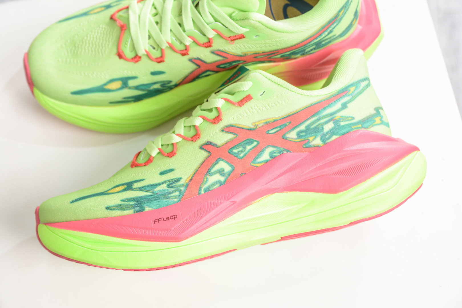 Asics SuperBlast 3 亚瑟士 轻量回弹舒适透气支撑跑步鞋 1013A189-002
