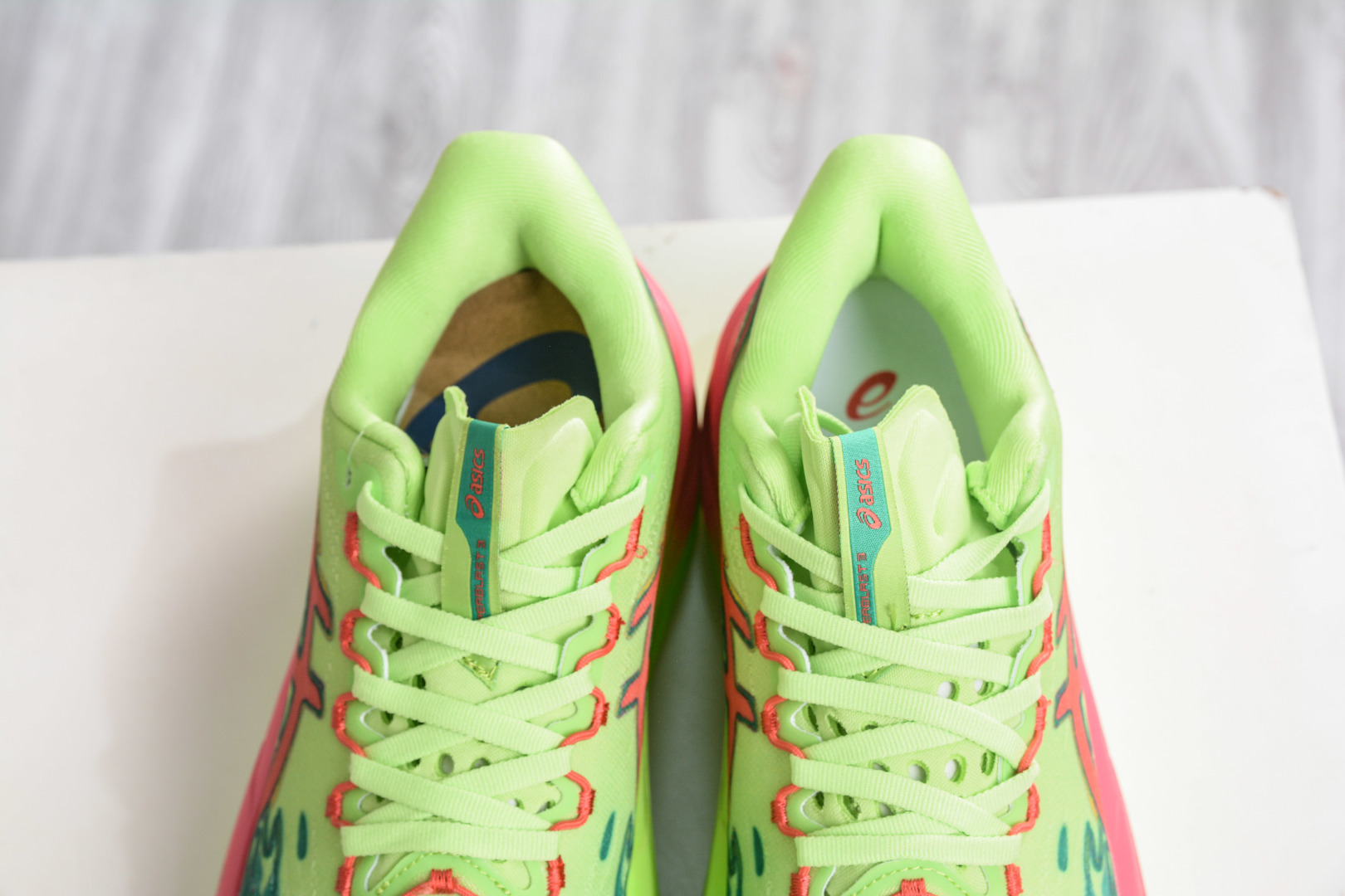 Asics SuperBlast 3 亚瑟士 轻量回弹舒适透气支撑跑步鞋 1013A189-002