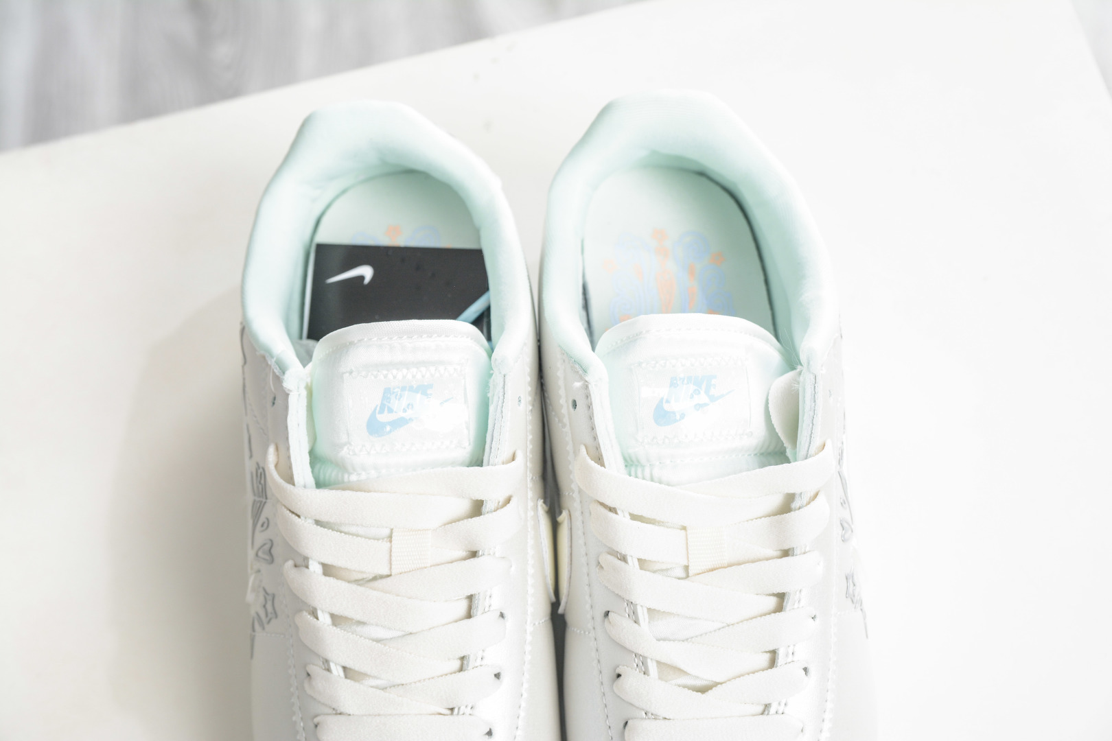 NIKE CORTEZ 经典轻便舒适阿甘休闲跑步鞋 IU0528-114-Top High Quatity Cheap Sneakers Fashion Clothing Clothes Bags handbags Shoes of all Brand wholesale With The best Quality And Beautiful Price from China Factory Chinese suppliers wholesaler seller NIKE CORTEZ 经典轻便舒适阿甘休闲跑步鞋 IU0528-114