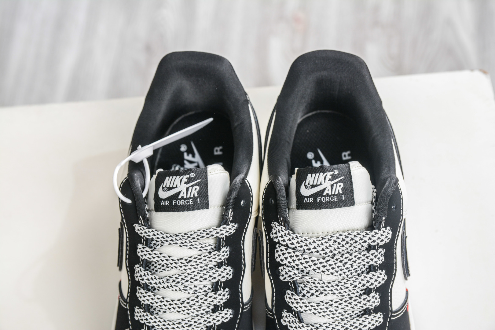 Stussy x Supreme x NIke Air Force 1 斯图西SUP联名-黑白 SS1979-025-Top High Quatity Cheap Sneakers Fashion Clothing Clothes Bags handbags Shoes of all Brand wholesale With The best Quality And Beautiful Price from China Factory Chinese suppliers wholesaler seller Stussy x Supreme x NIke Air Force 1 斯图西SUP联名-黑白 SS1979-025