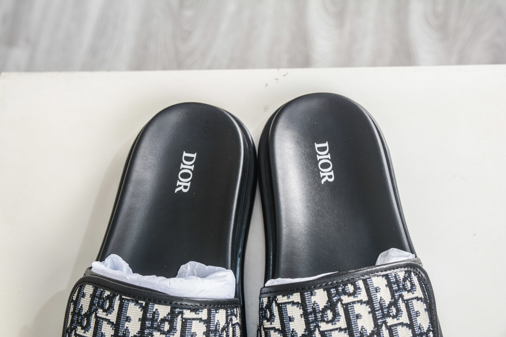 Dior迪奥 最新款H-Town 系列 Oblique 厚底 拖鞋 凉鞋-Top High Quatity Cheap Sneakers Fashion Clothing Clothes Bags handbags Shoes of all Brand wholesale With The best Quality And Beautiful Price from China Factory Chinese suppliers wholesaler seller Dior迪奥 最新款H-Town 系列 Oblique 厚底 拖鞋 凉鞋