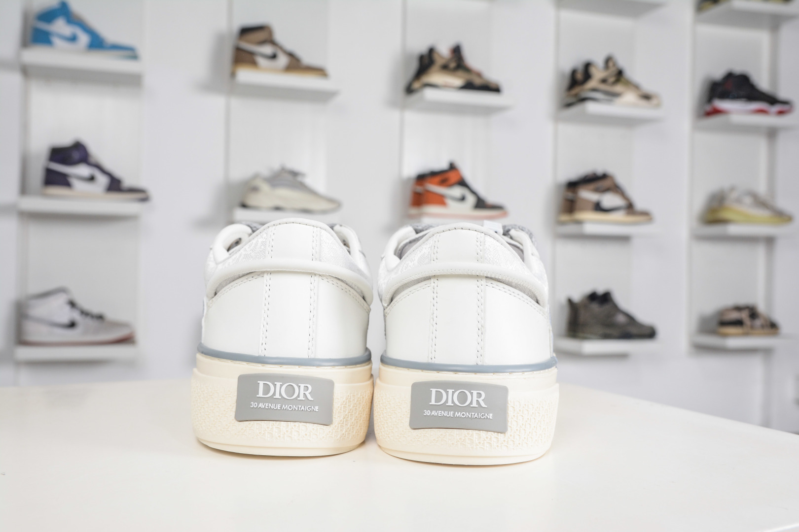 Dior B33 运动鞋 2026ss春夏新品 重新诠释经网球鞋 3SN303ZWNYQ H900